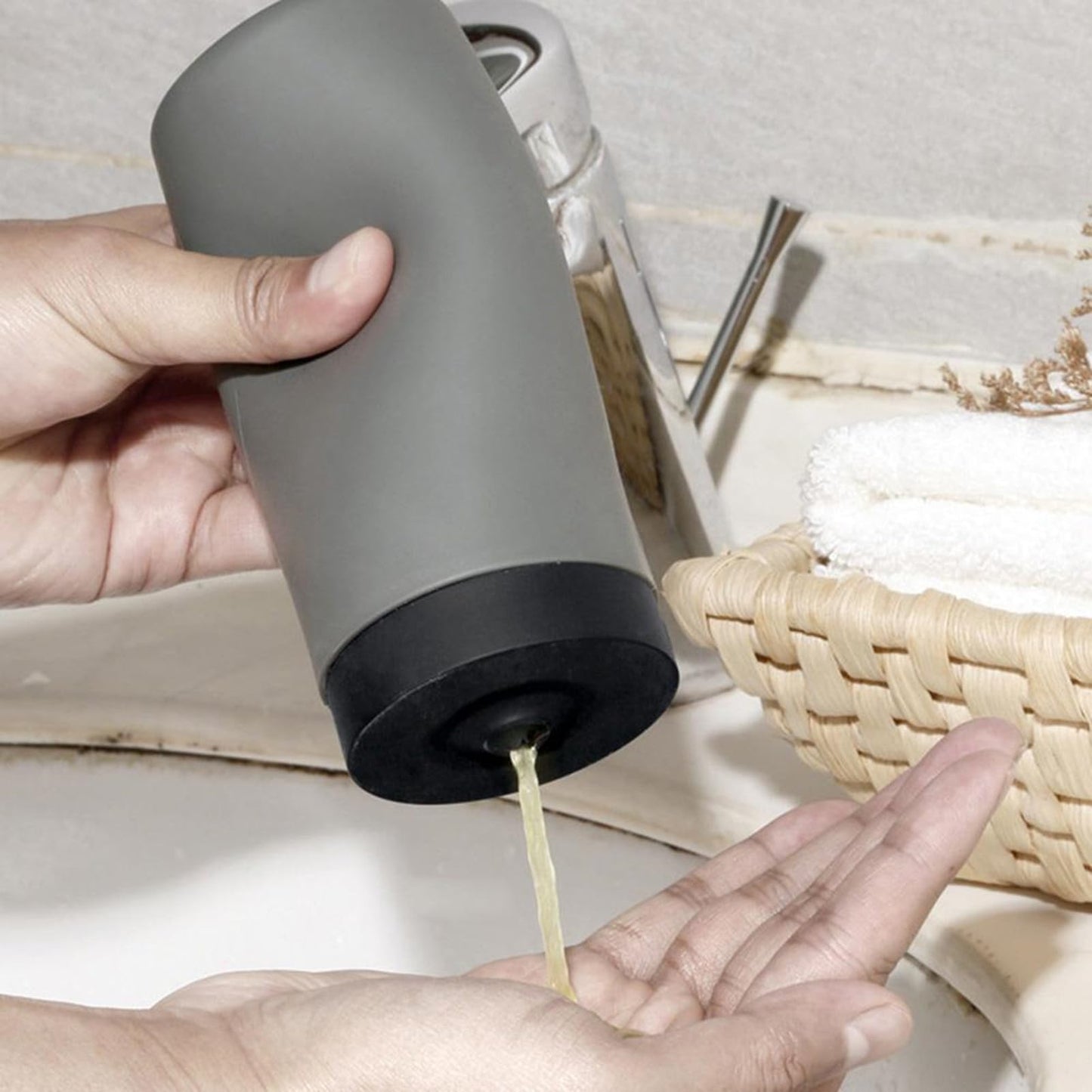 Nikou Dispenser Bottle, Refillable Dish Washing Liquid Dispenser - Silicone Divided Shampoo Shower Gel Bottle, Grey