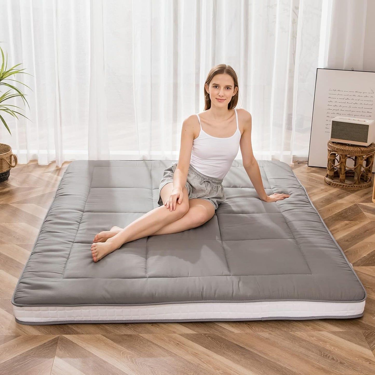 MAXYOYO Japanese Floor Futon Mattress Padded Quilted Bed Mattress Topper, Extra Thick Folding Sleeping Pad Breathable Floor Lounger Guest Bed for