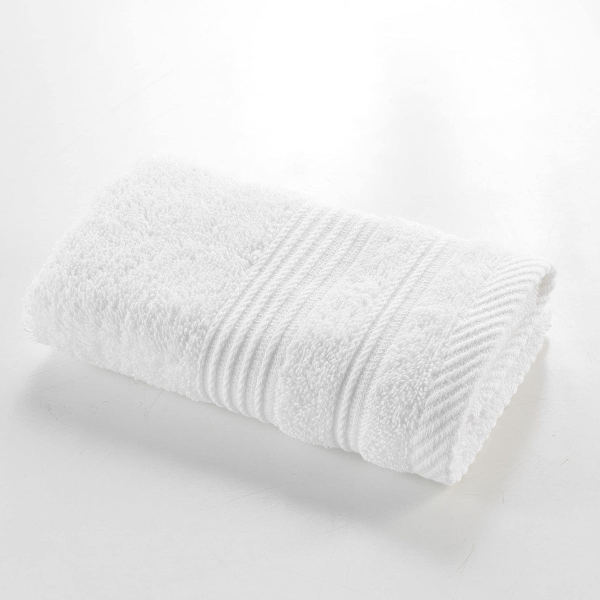 Douceur d'Intérieur, Tendresse Guest Towel 30 x 50 cm Plain Sponge White