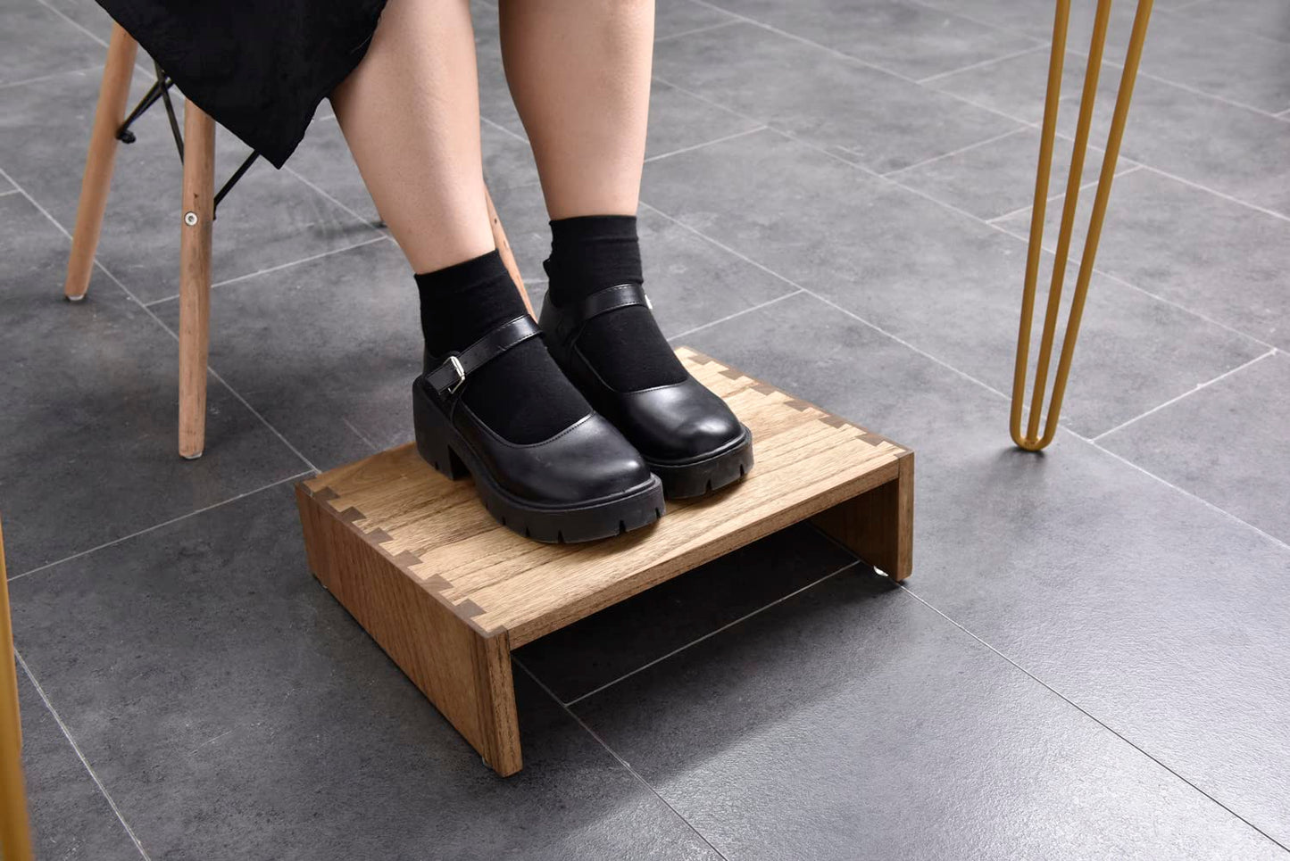 KIRIGEN Wooden Under Desk Footrest, Adjustable Solid Wood Foot Rest and Desk Foot Stool with Feet, 40 x 30 cm Platform for Home Office