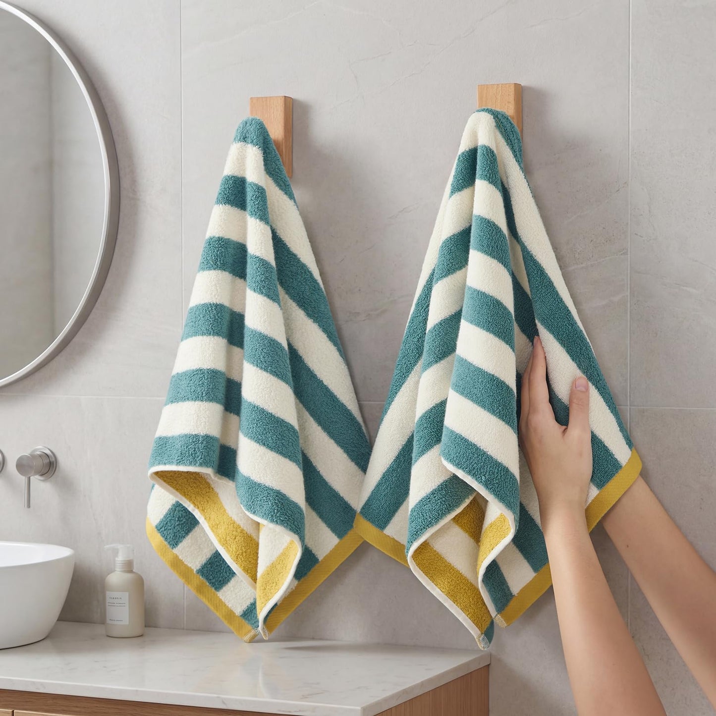 REDKISS 2 Pack Striped Hand Towels for Bathroom - 100% Cotton Decorative Hand Towel Set, 32x72cm, Soft Absorbent and Quick-Dry Towels for Bathroom
