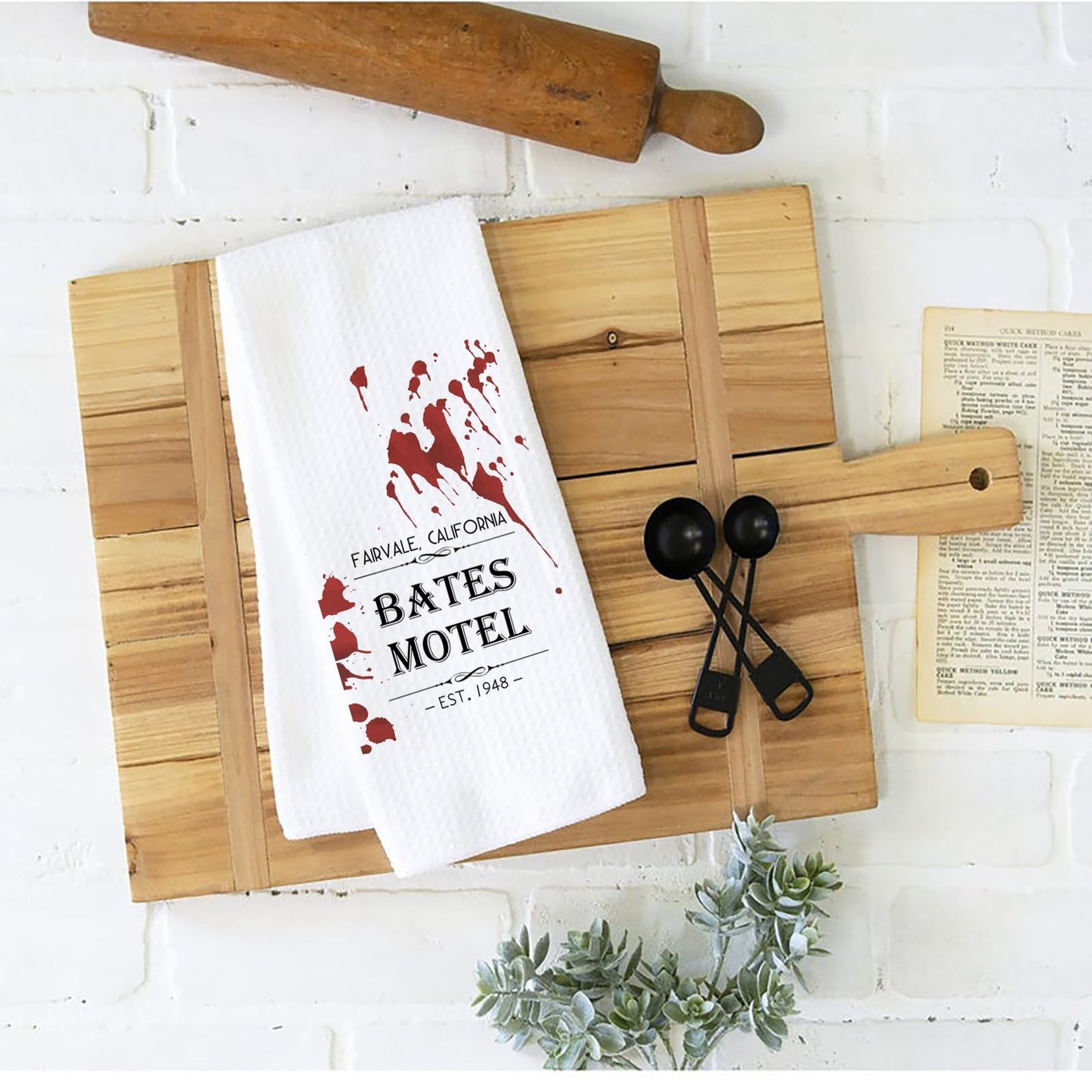 KUIYAI TV Show Kitchen Towel Slasher Horror Halloween Cooking Baking Home Decor Kitchen Towel Dish Towel (motel est1948)