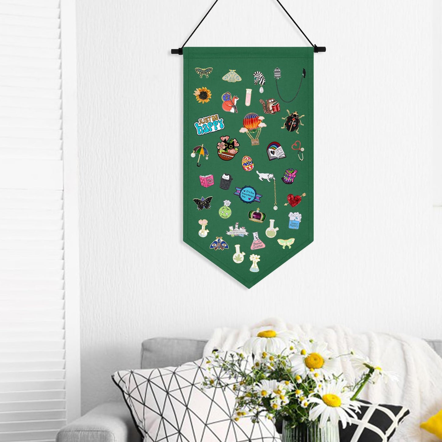 Kunyeah Wall Hanging Brooch Organizer Storage Case Colorful Canvas Pin Board Stand Enamel Pin Badge Hanging Holder Display Banner Earrings Collection