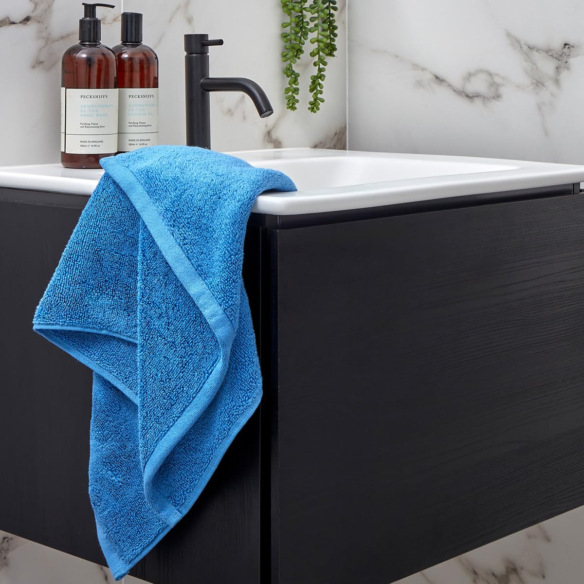 Christy Cirrus Lightweight Bath Towels | Set of 2 | Quick Dry | Super Soft and Fluffy | Lightweight Bathroom Shower Towels | 100% Cotton | Ocean Blue