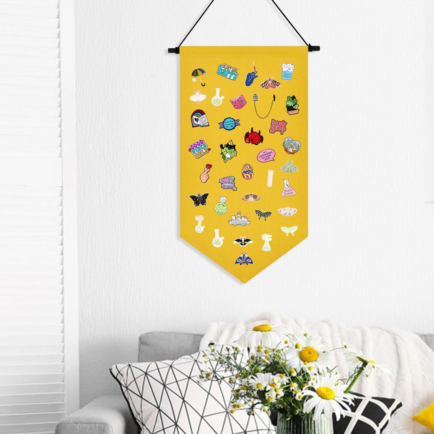 Kunyeah Wall Hanging Brooch Organizer Storage Case Colorful Canvas Pin Board Stand Enamel Pin Badge Hanging Holder Display Banner Earrings Collection