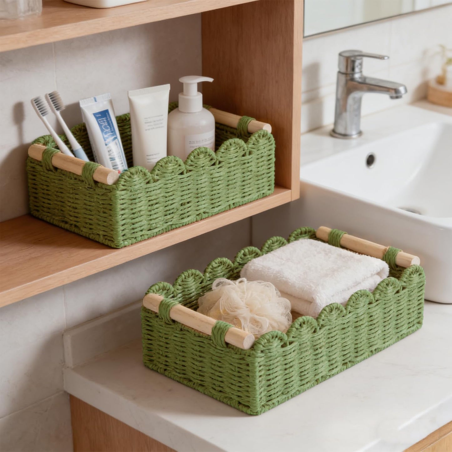 2Pcs Wicker Storage Baskets, Handwoven Organiser Boxes with Wooden Handles, Versatile Woven Bins for Bathroom, Kitchen, Pantry