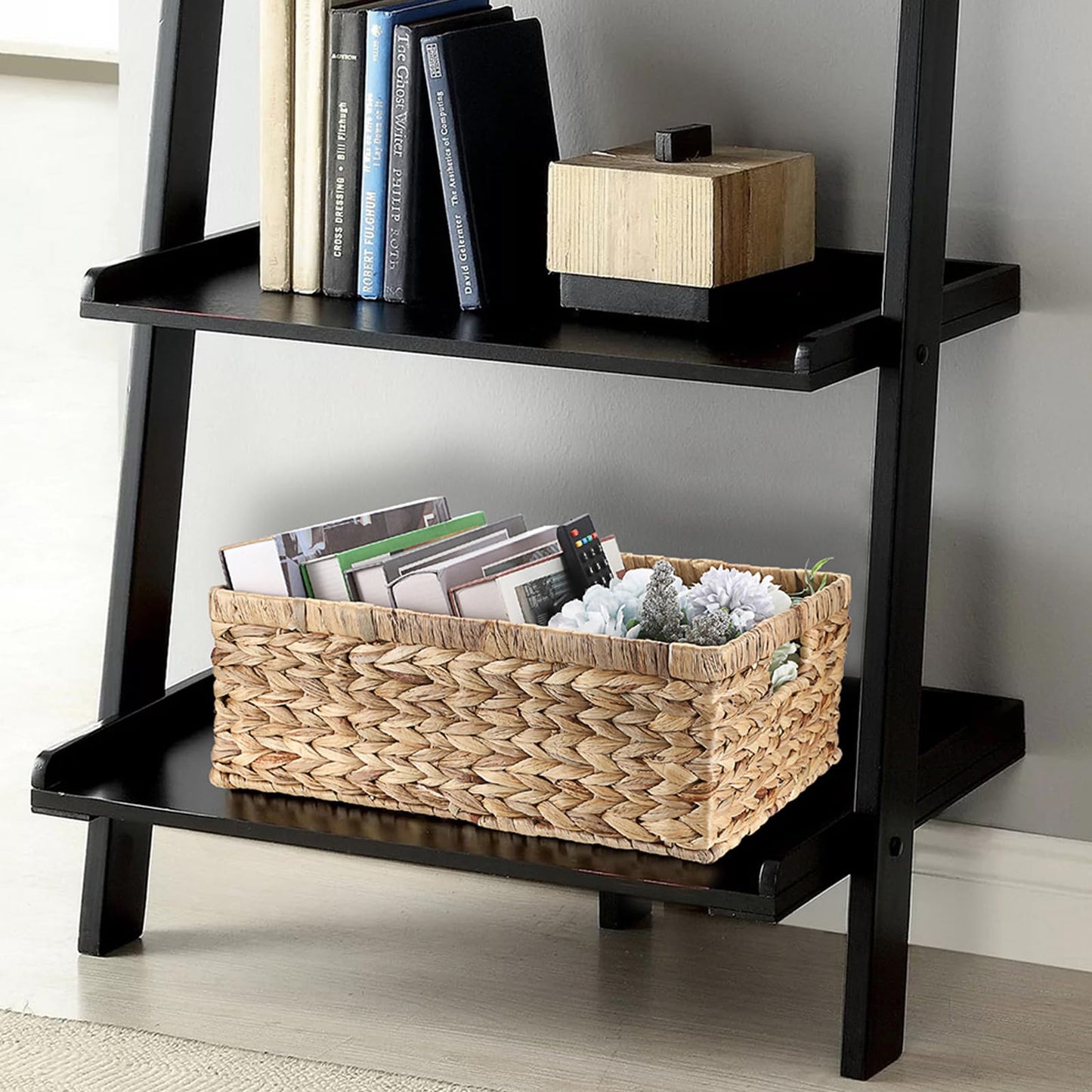 IGNPION Water Hyacinth Storage Opened Basket Living Room Decorative Baskets Woven Wicker Towel Basket with Handles Bathroom Storage Organiser Box