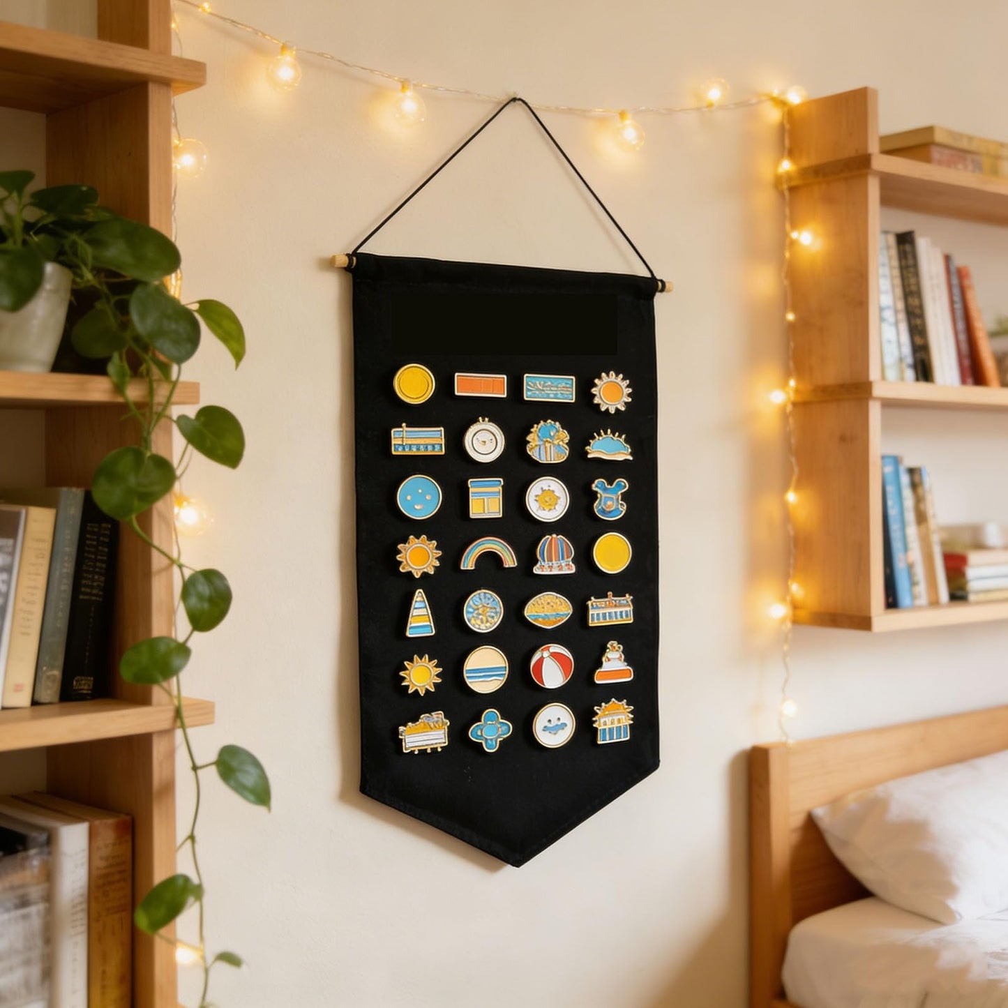 Winmany Wall Hanging Brooch Jewelry Storage Case Canvas Display Stand Enamel Pin Display Banner Holder Earrings Necklace Glitter Pin Collection