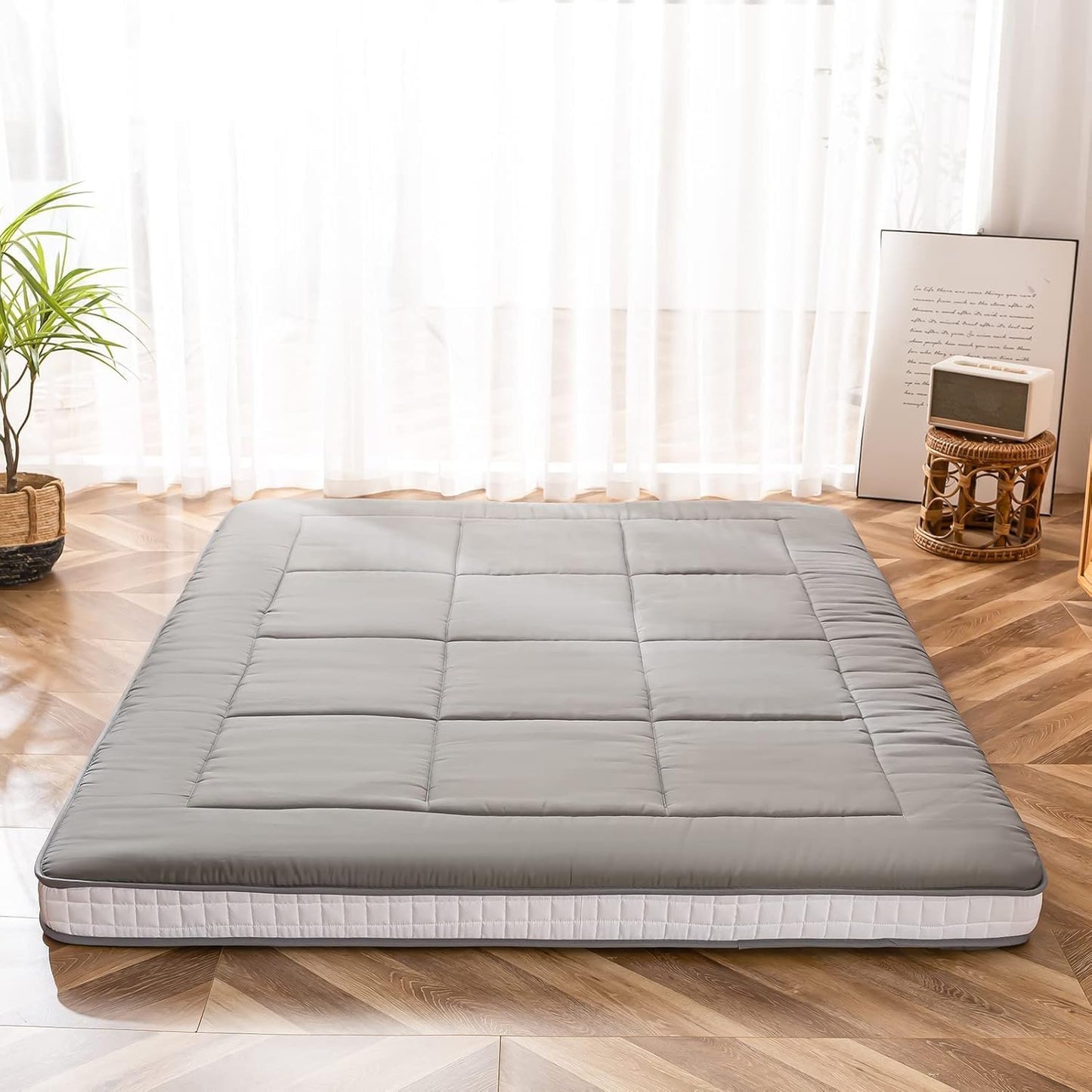 MAXYOYO Japanese Floor Futon Mattress Padded Quilted Bed Mattress Topper, Extra Thick Folding Sleeping Pad Breathable Floor Lounger Guest Bed for