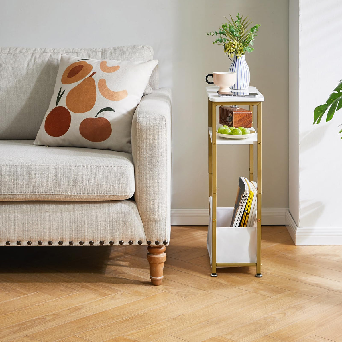 Aibiju Narrow Side Table, Slim Side Table with Storage Fabric Basket, Bedside Table for Small Space, 40x20x66cm, Small Nightstand for Living Room
