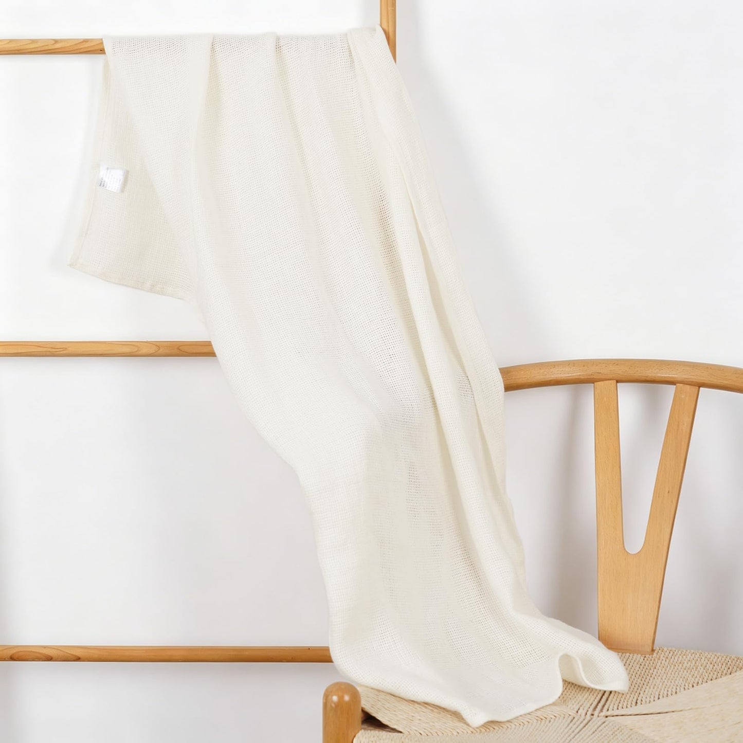 HSOFTIFY 100% Pure Linen Bath Towel with Hanging Loop for Bathroom, White