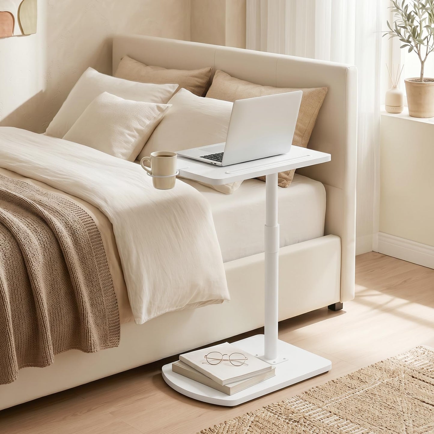 HOOBRO C Shaped Side Table, Height Adjustable Bedside Table, 360° Rotating Sofa Table Laptop Tables with Detachable Cup Holder and Tablet Slot