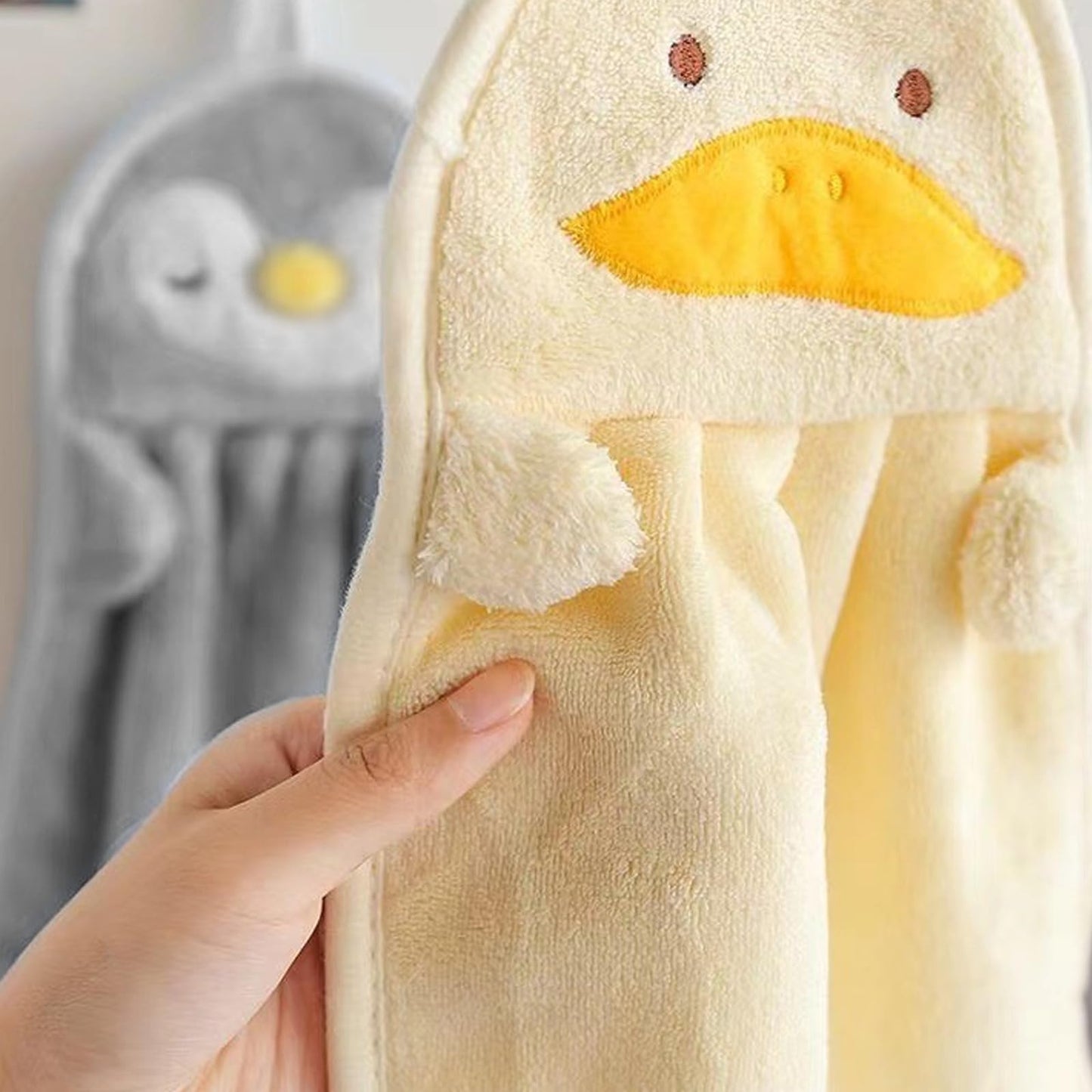 JinliangGuo 2Pcs Comfortable Animals Hand Towels Breathable Hanging Hand Towels Soft Coral Absorbent Washcloth for Kitchen and Bathroom (Yellow Gray)