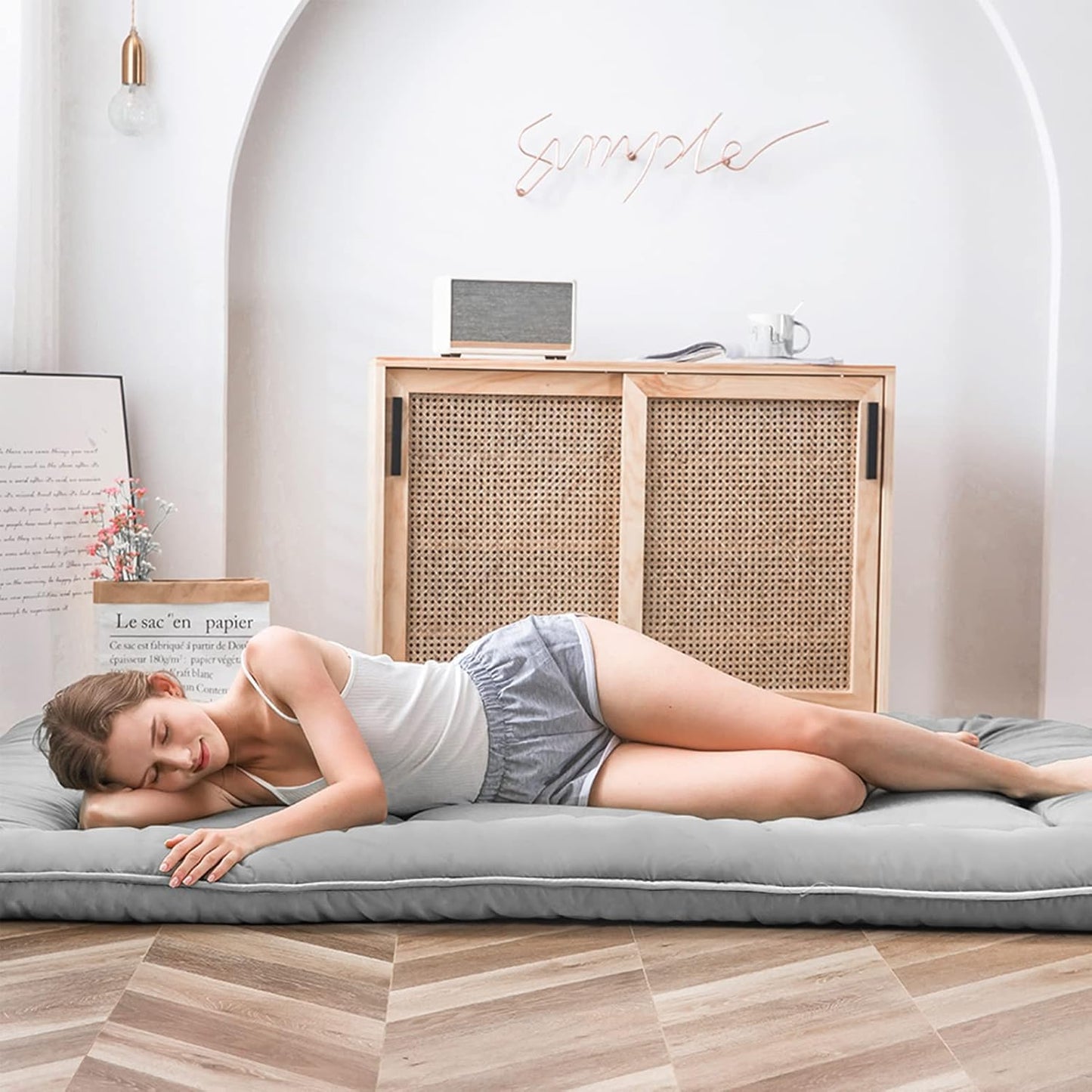 MAXYOYO Japanese Floor Futon Mattress, Thicken Tatami Sleeping Pad Foldable Roll Up Dormitory Mat Pad Floor Lounger Pillow Bed (Double, Gray)