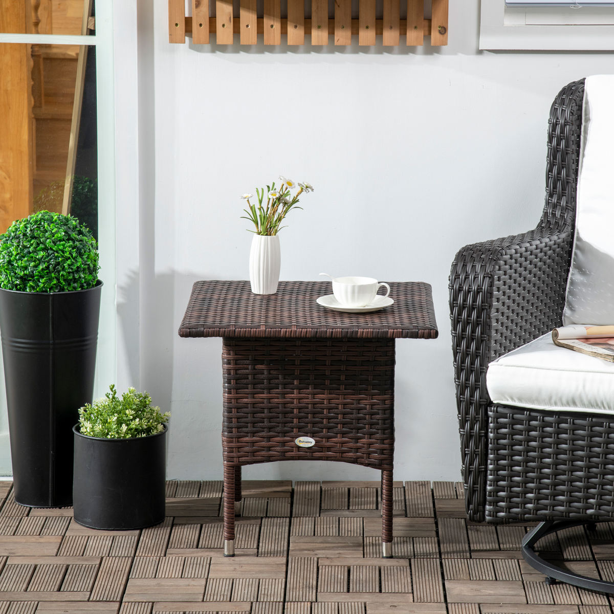 Outsunny PE Rattan Outdoor Coffee Table, Easy Match Rattan Side Table, Brown
