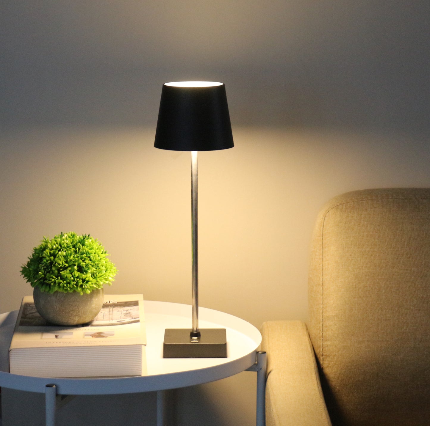 Battery Operated Table Lamp