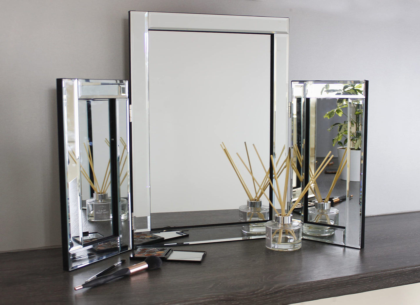 Marco Paul Interiors Modern Tri-Fold Glass Mirror - Stylish Folding Dressing Table Mirror for Home, Bedroom, Bevelled, Vanity Mirror Perfect for