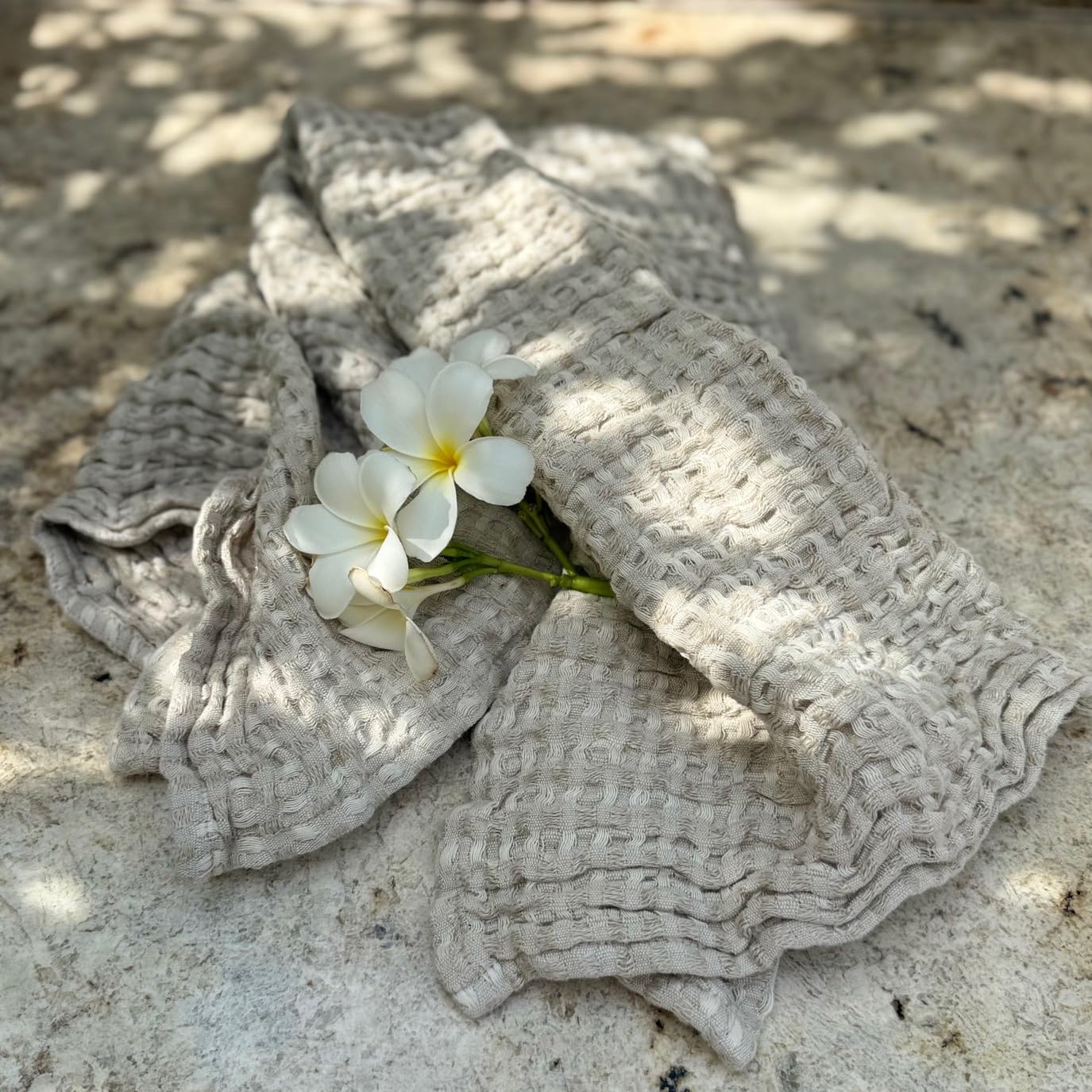 JOWOLLINA Waffle pique shower towel, bath towel, hair towel, half-linen, stonewashed natural (65 x 90 cm)