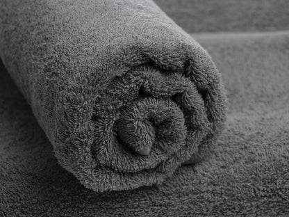 SLEEPZEN Set of 2 Grey Bath Towels - GOTS Certified Organic Cotton 500gr/m2 - Made in the EU - 2 Bath Sheets 70x140cm - Absorbent, Soft and Ecological