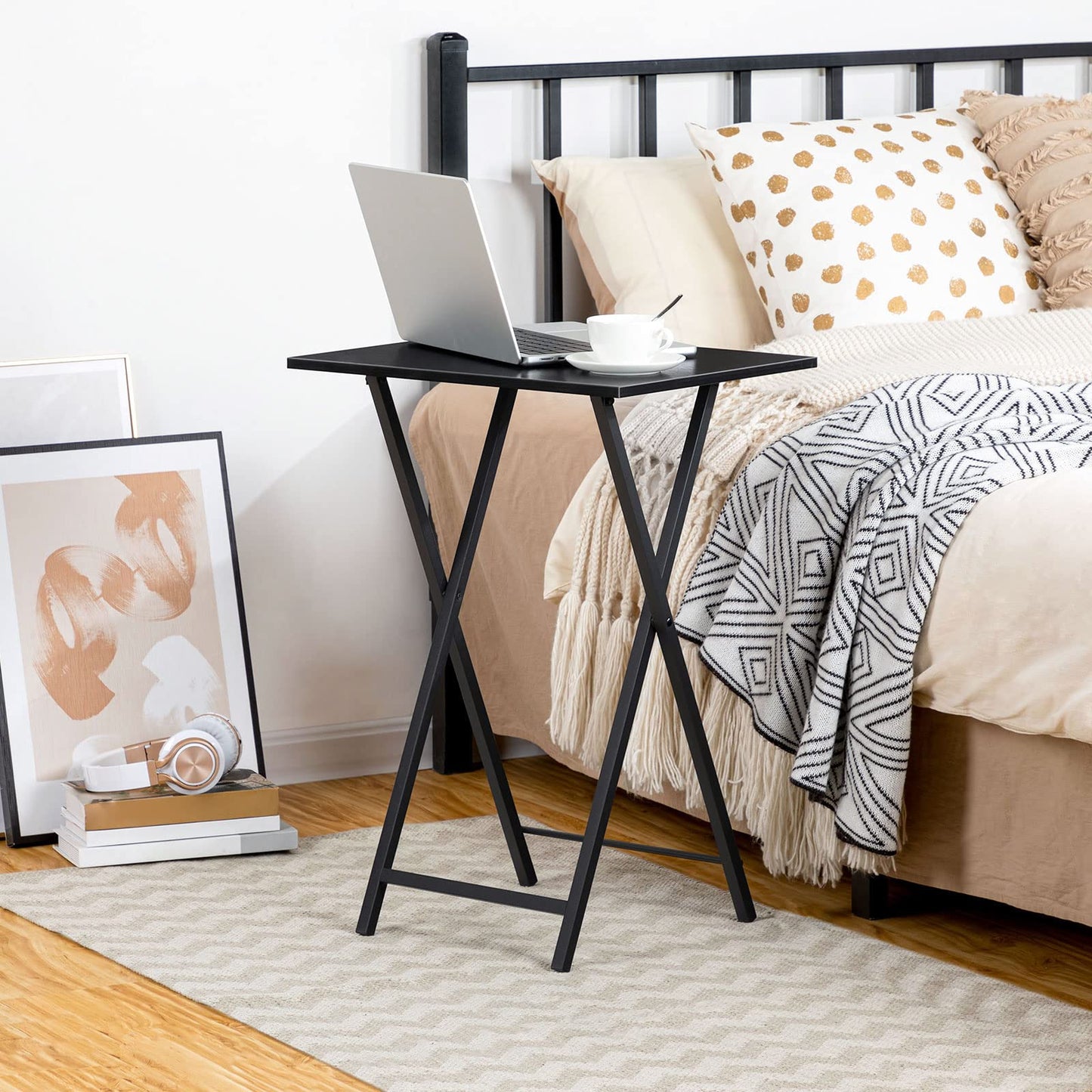 HOOBRO Side Table, TV Tray, Folding Snack Table for Eating at Couch or Bed, Sofa Laptop Table for Small Space, Living Room, Bedroom, Sturdy