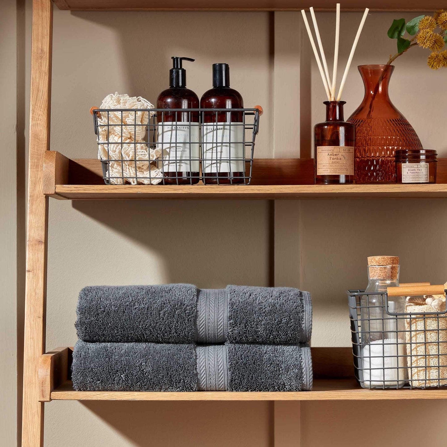 Christy Renaissance 4 Face Cloths Set | Ash Grey | 100% Egyptian Cotton | Luxuriously Soft and Super Absorbent | 675 GSM | 4 Wash Cloth Flannels