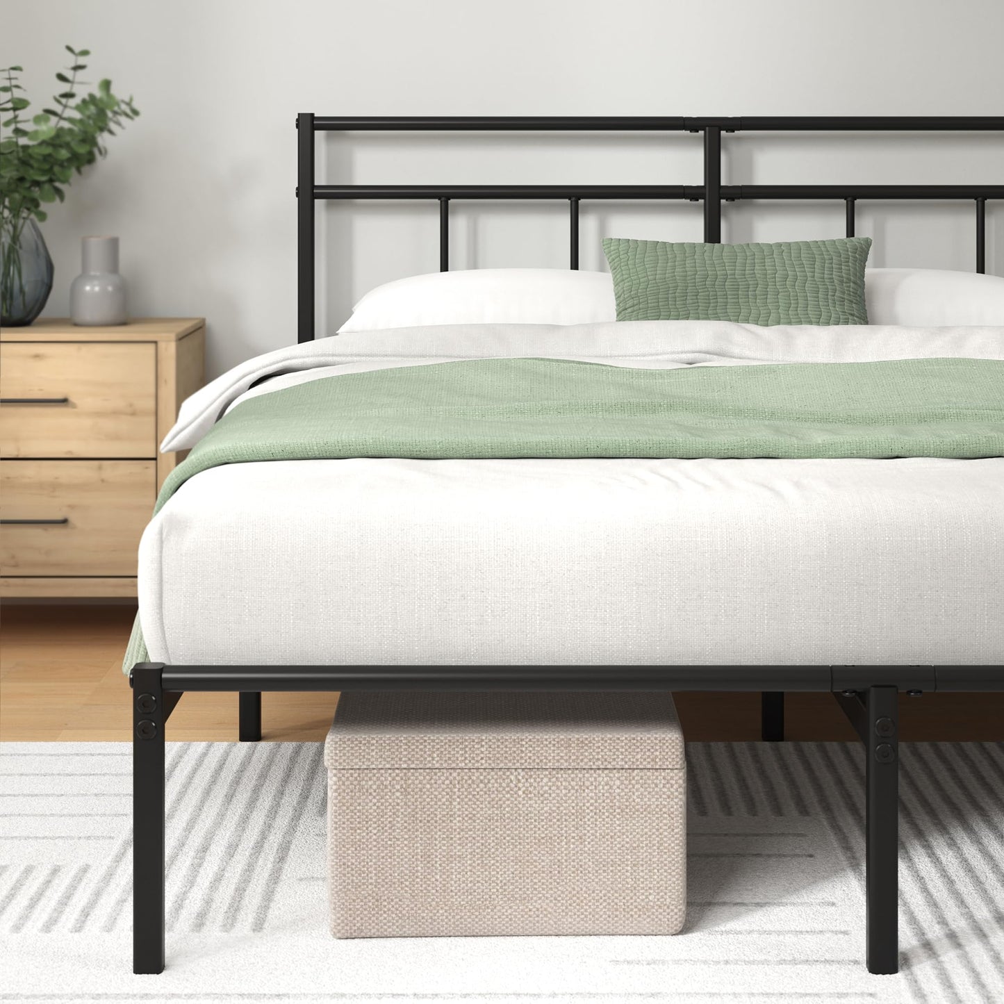 Zinus Elias Double Bed Frame  Bed 135x190 cm  30cm Height Metal Bed Frame with Headboard  Platform bed frame with steel slat support  Modern