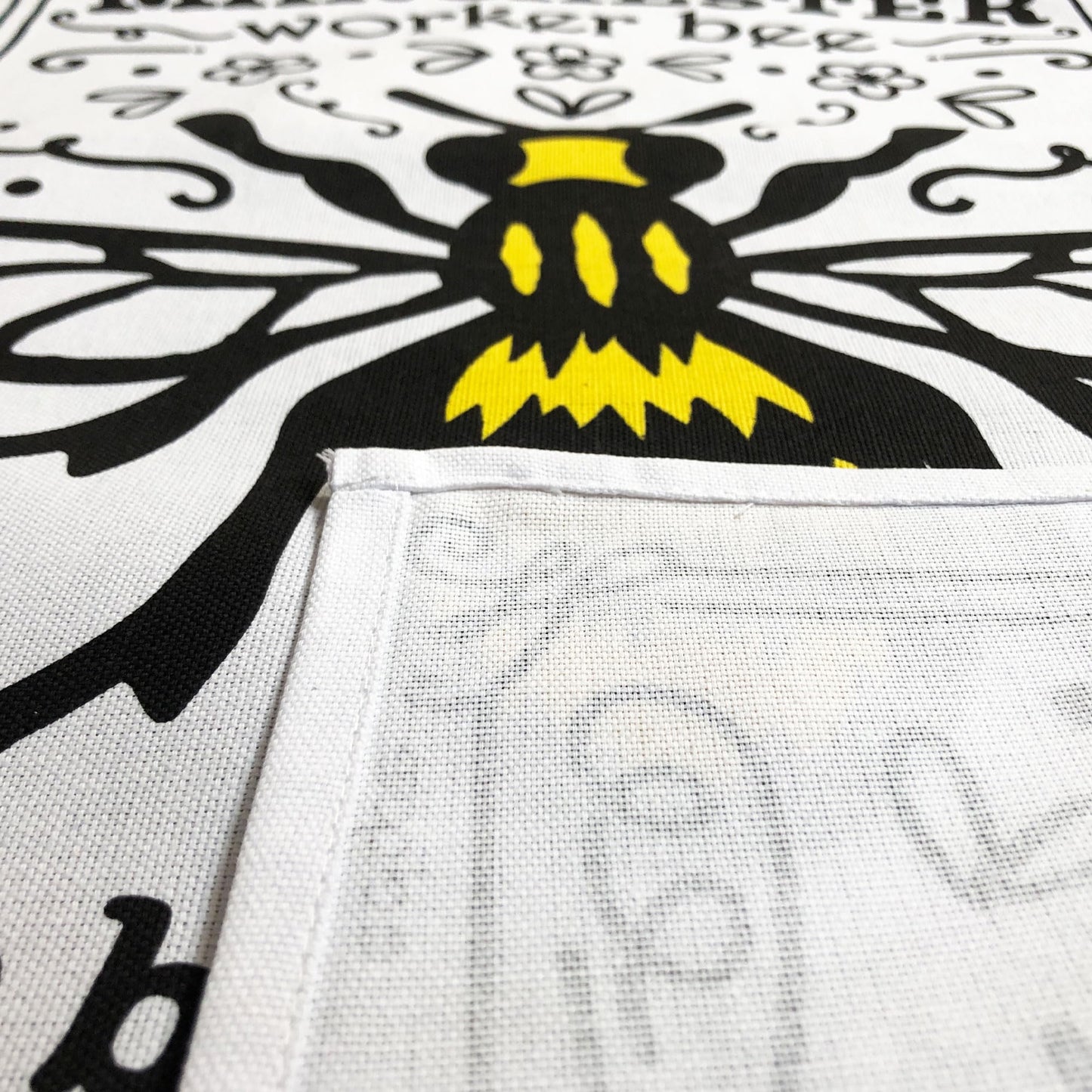 Beyond Happy High Definition 100% Cotton Manchester Worker Bee Tea Towel – Heavy Duty Manchester Souvenir Gift for Kitchen