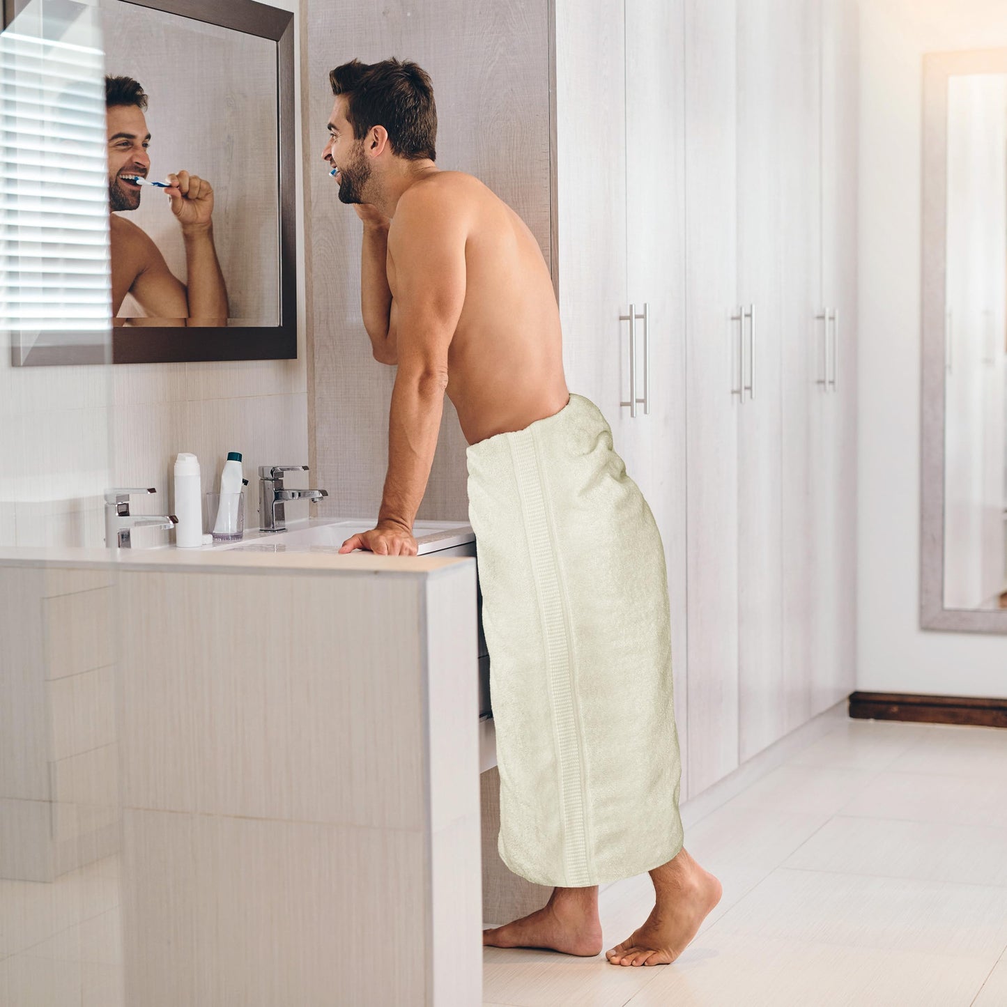 Utopia Towels - Premium Jumbo Bath Sheet (90 x 180 cm, 8 Pack) - 100% Ring Spun Cotton Highly Absorbent and Quick Dry Extra Large Bath Sheet