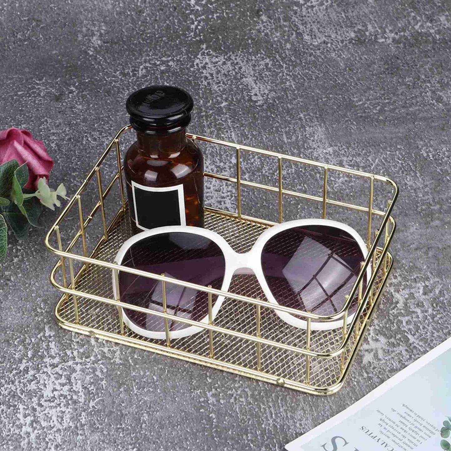 WGFOIP Metal Wire Mesh Storage Basket, Golden Iron Desktop Organizer with Sturdy Wrought Iron Construction