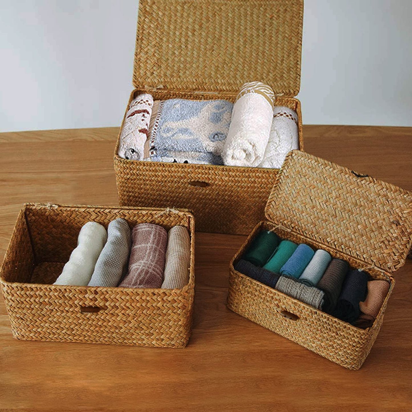 Wicker Storage Basket Woven Rattan Storage Box With Lids Seagrass Laundry Baskets Makeup Organizer For Bathroom, Living Room, Kitchen (M)