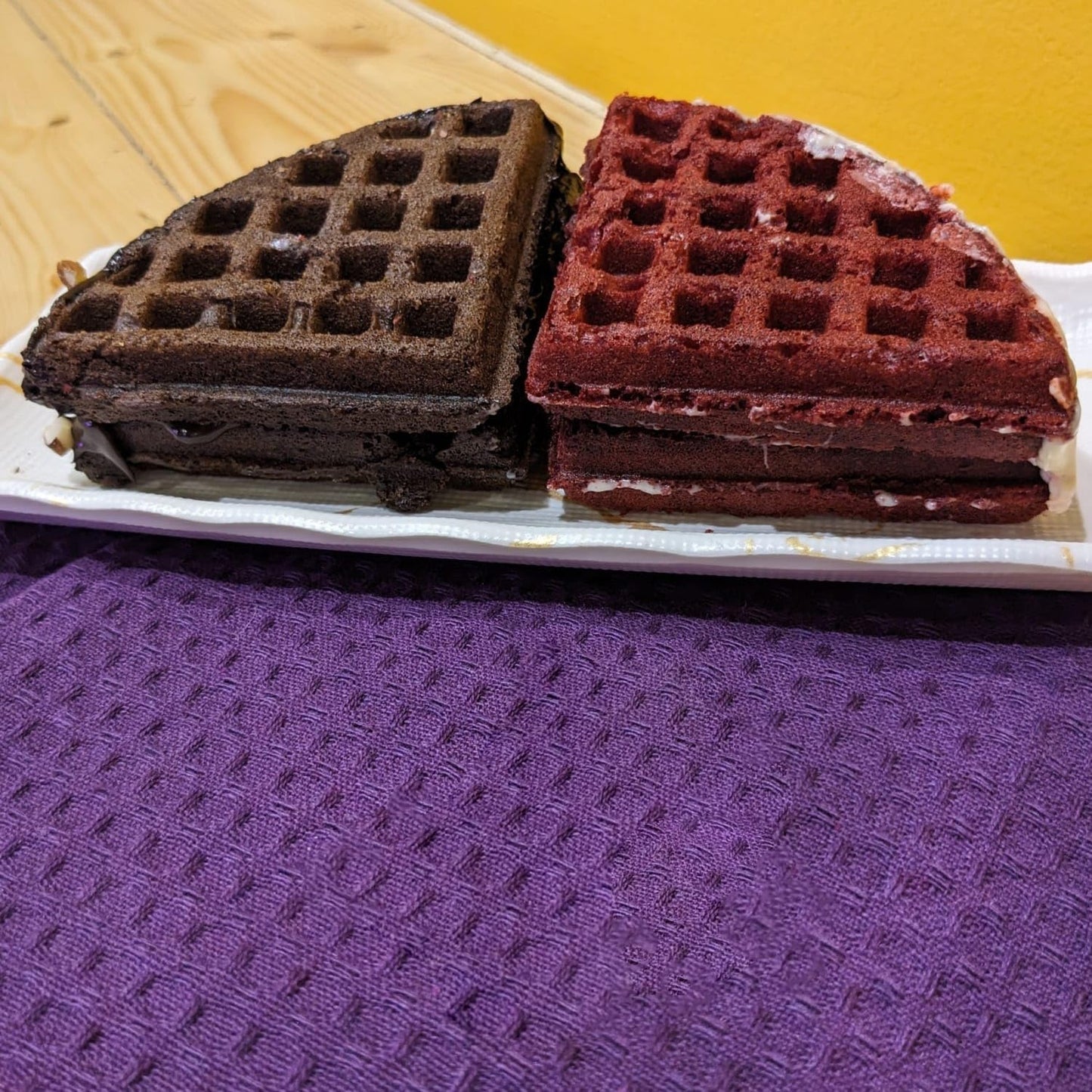 YOGAN Tea Towels/Kitchen Towels Pack of 5 | 100% Cotton | 50x70cm | Waffle Weave | Super Soft | Super Absorbent | Lint Free (Royal Purple)