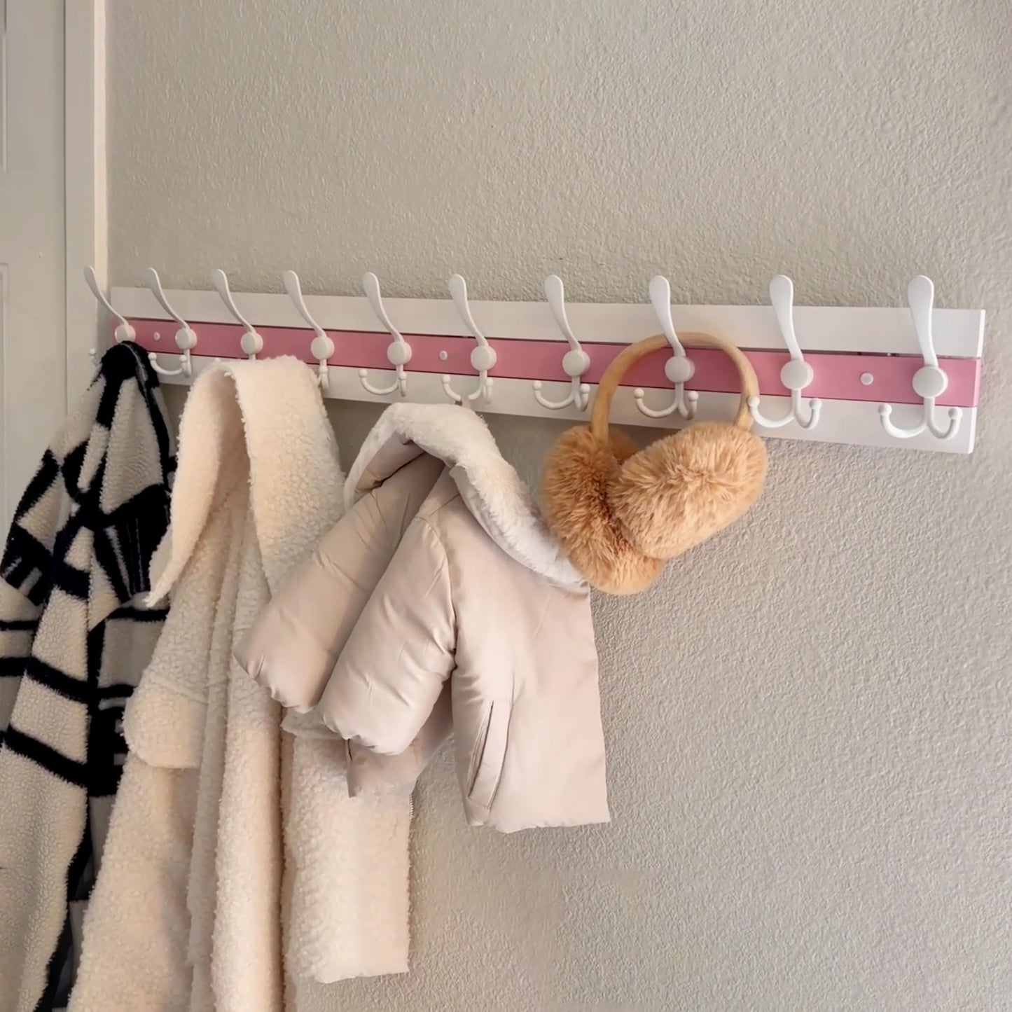 SKOLOO Coastal Wall Mounted Coat Rack - 38-1/8" Beach House Entryway Wooden Coat Hook with 10 Hooks for Hanging Coats, Hats or Towels