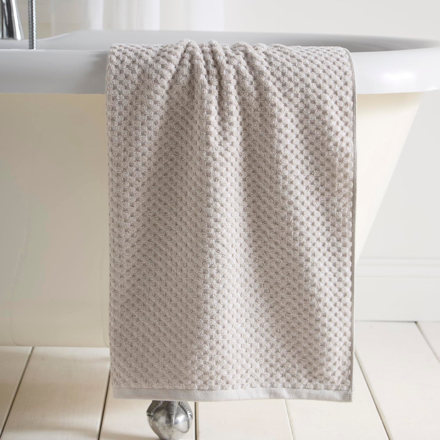 Dreams & Drapes Popcorn Check Hand Towel Natural – Soft Absorbent 100% Cotton Jacquard Check Bathroom Towel, Quick‑Dry