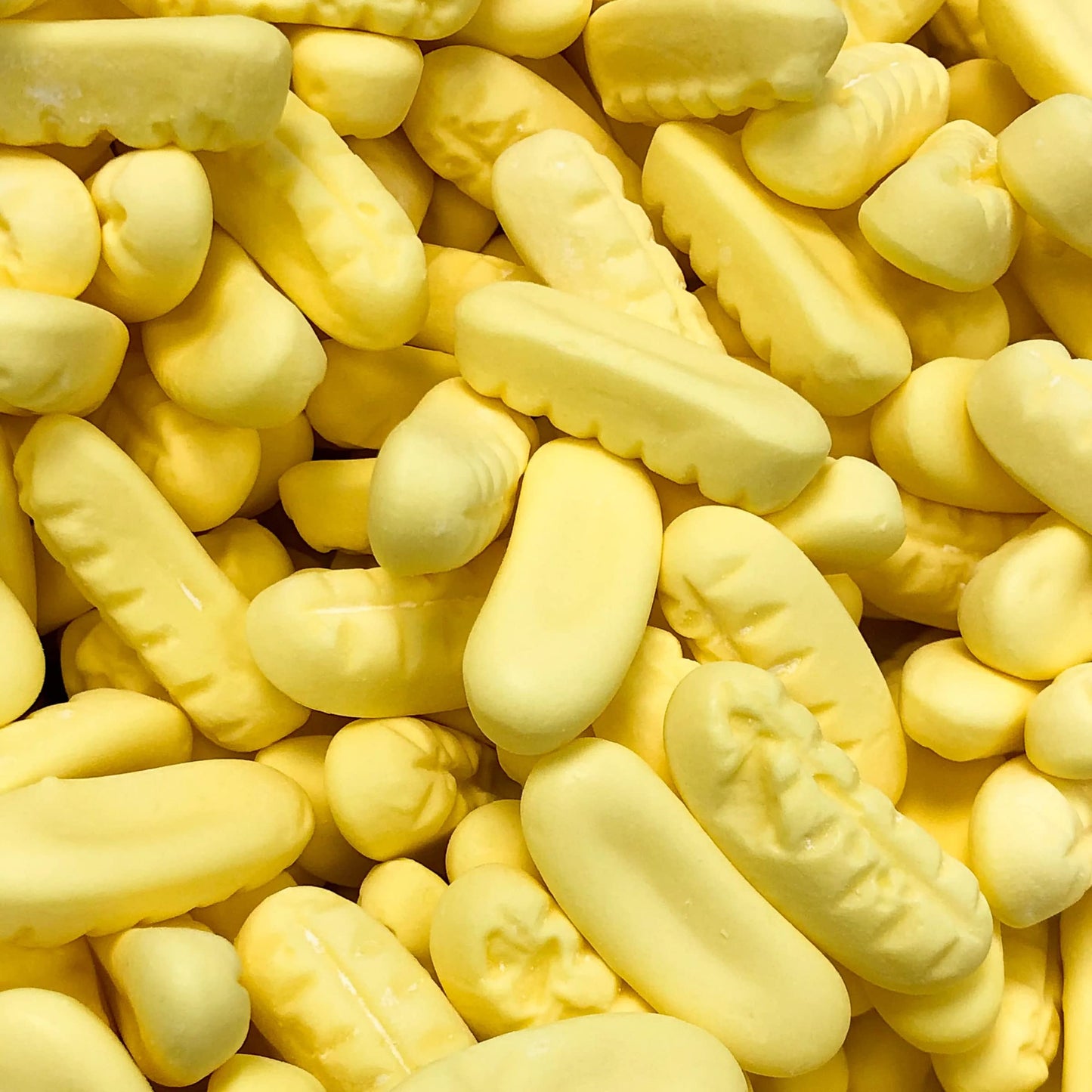 Banana Sweets - Foam Bananas Sweets - 1 Kilo Bulk Bag - 1KG - Assorted Sweet Pick and Mix for Parties, Gifts, and Sharing.