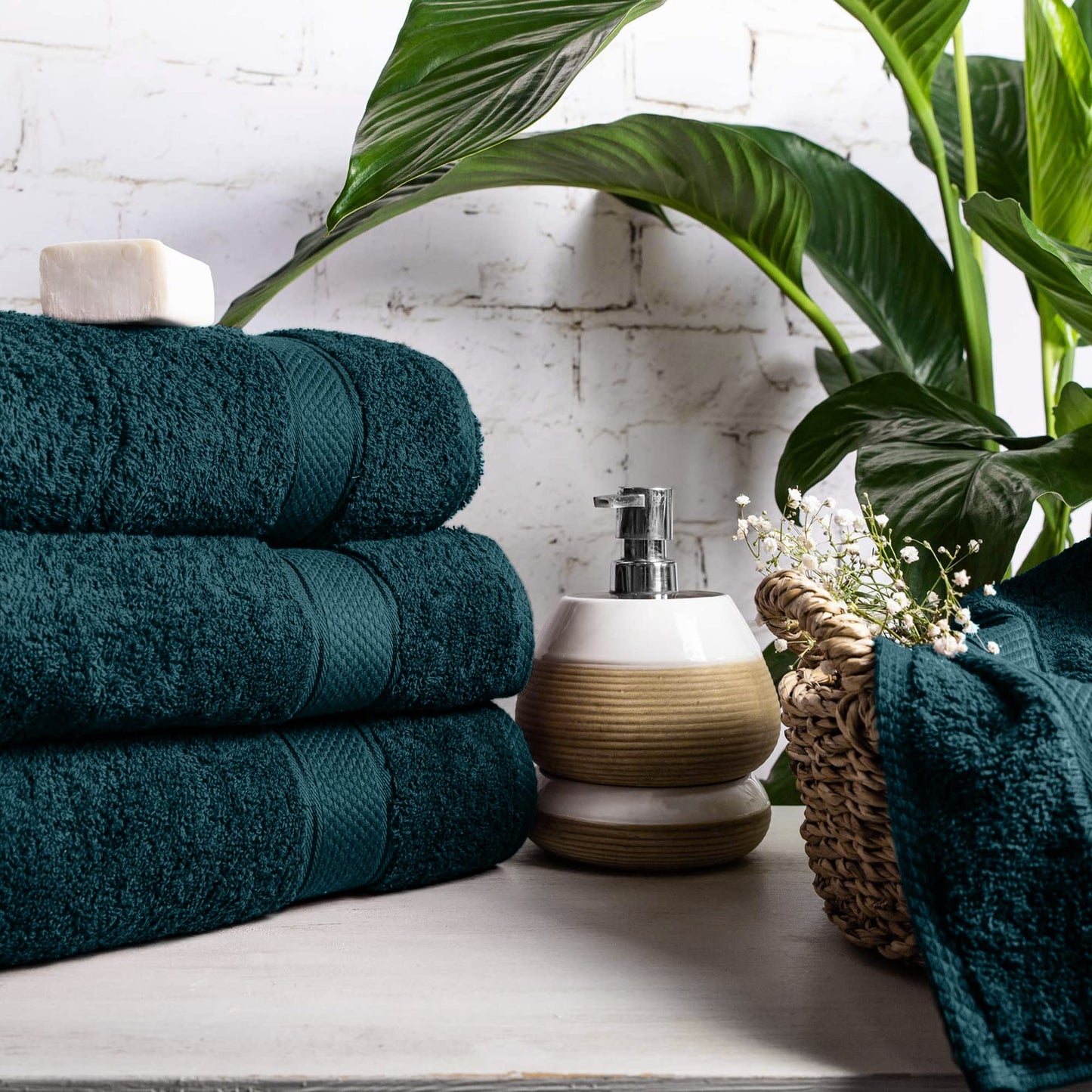 Komfortec Set of 4 Hand Towels 50 x 100 cm 100% Cotton Terry Towelling Soft Petrol/Turquoise