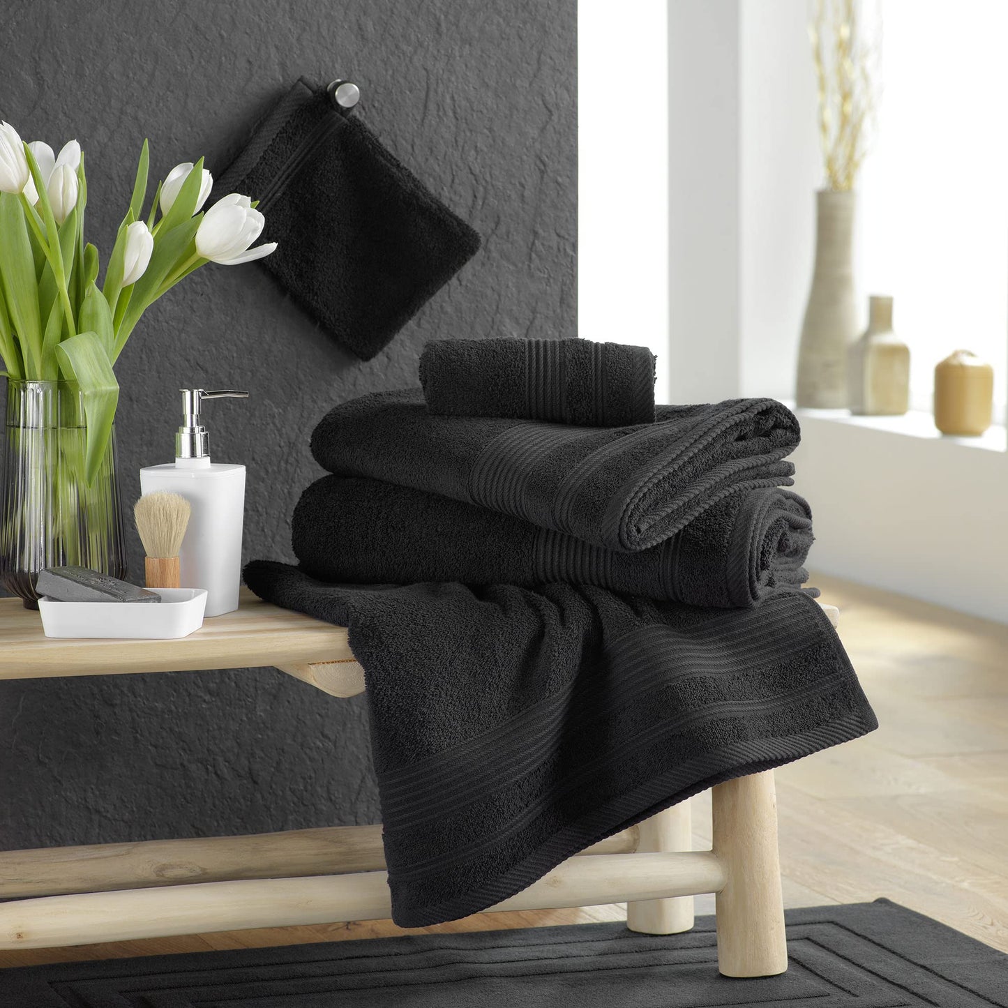 Douceur d'Intérieur, Tendresse Guest Towel (30 x 50 cm) Black Sponge Plain