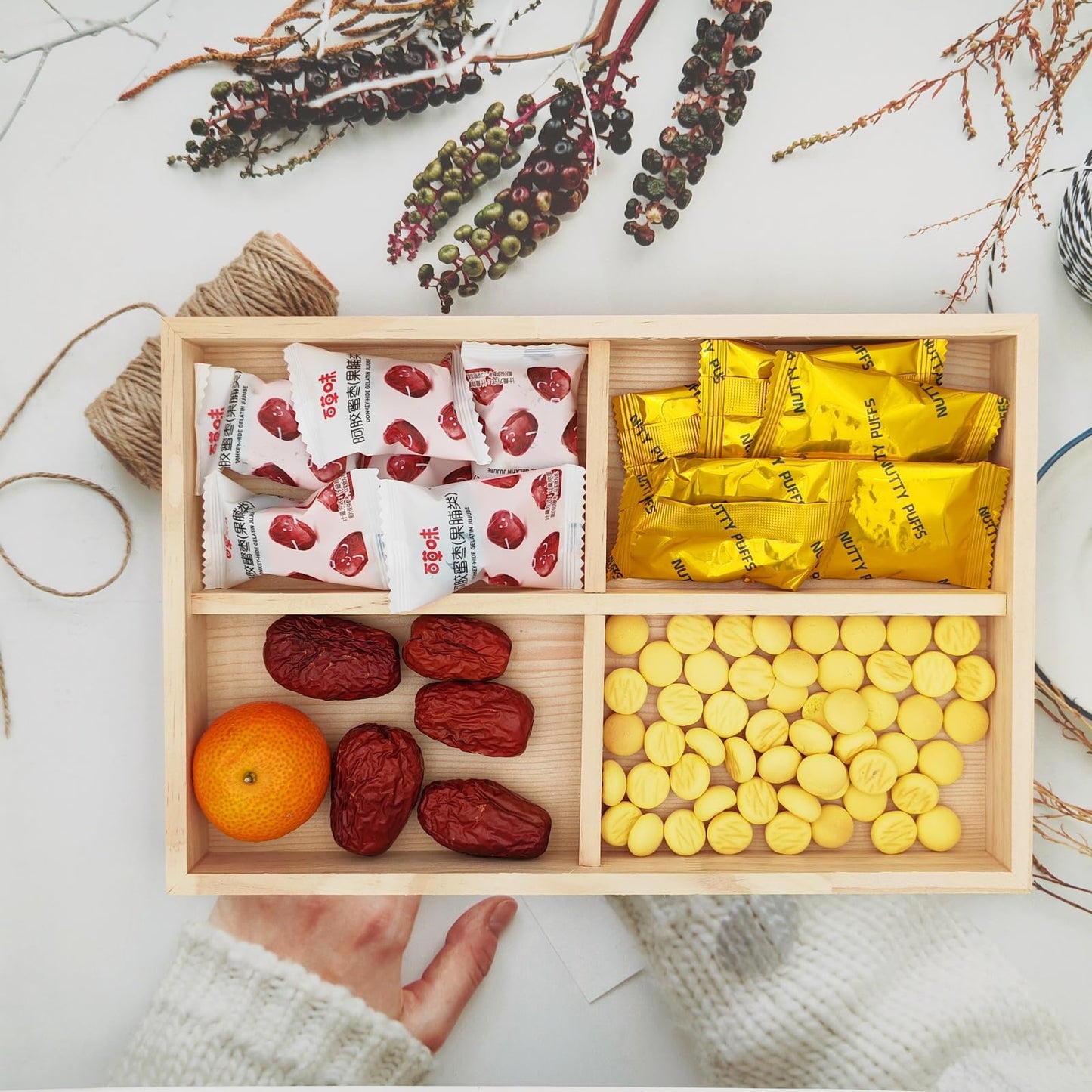 Anktily Unfinished Wooden Storage Divider Box with 4 Compartments, Showcase Display Box Underwear Storage Case Wood Display Tray for Jewellery
