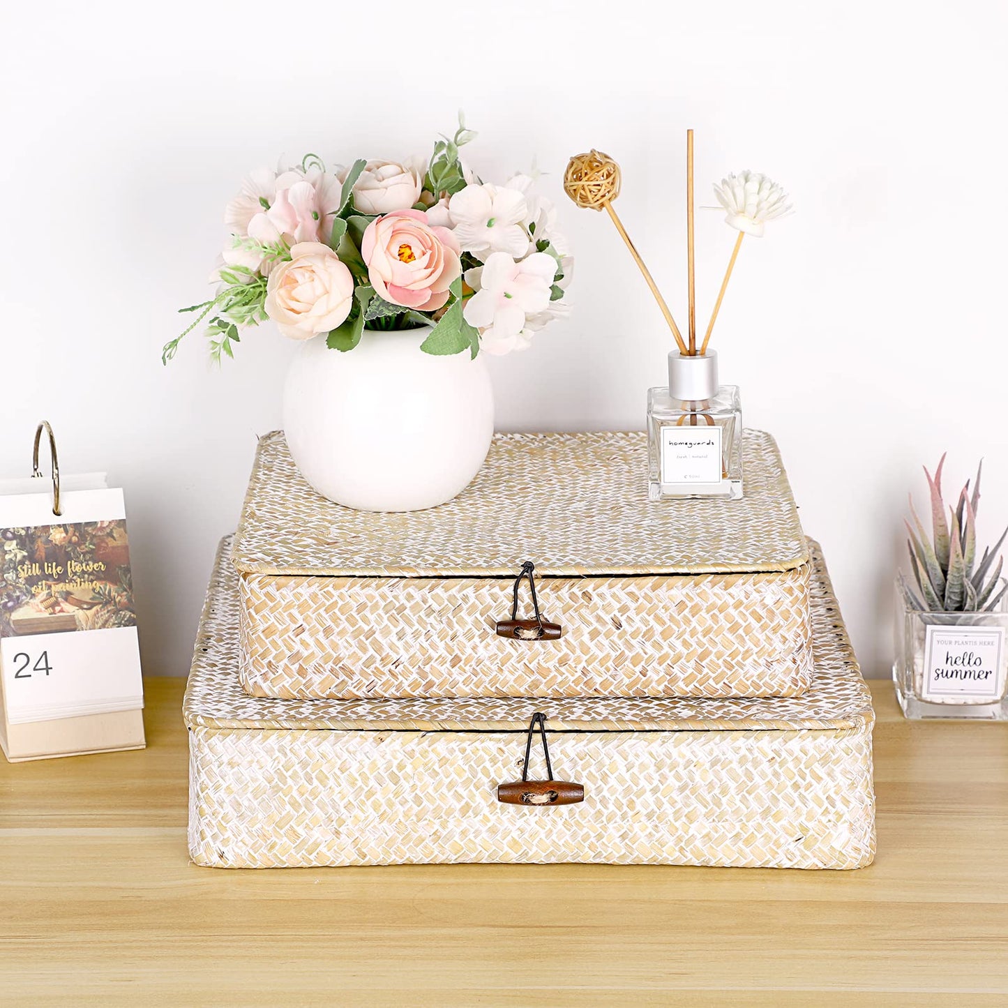 Hipiwe Set of 2 Flat Woven Wicker Storage Bins with Lid Natural Seagrass Basket Boxes Multipurpose Home Organizer Bins Boxes for Shelf Organizer