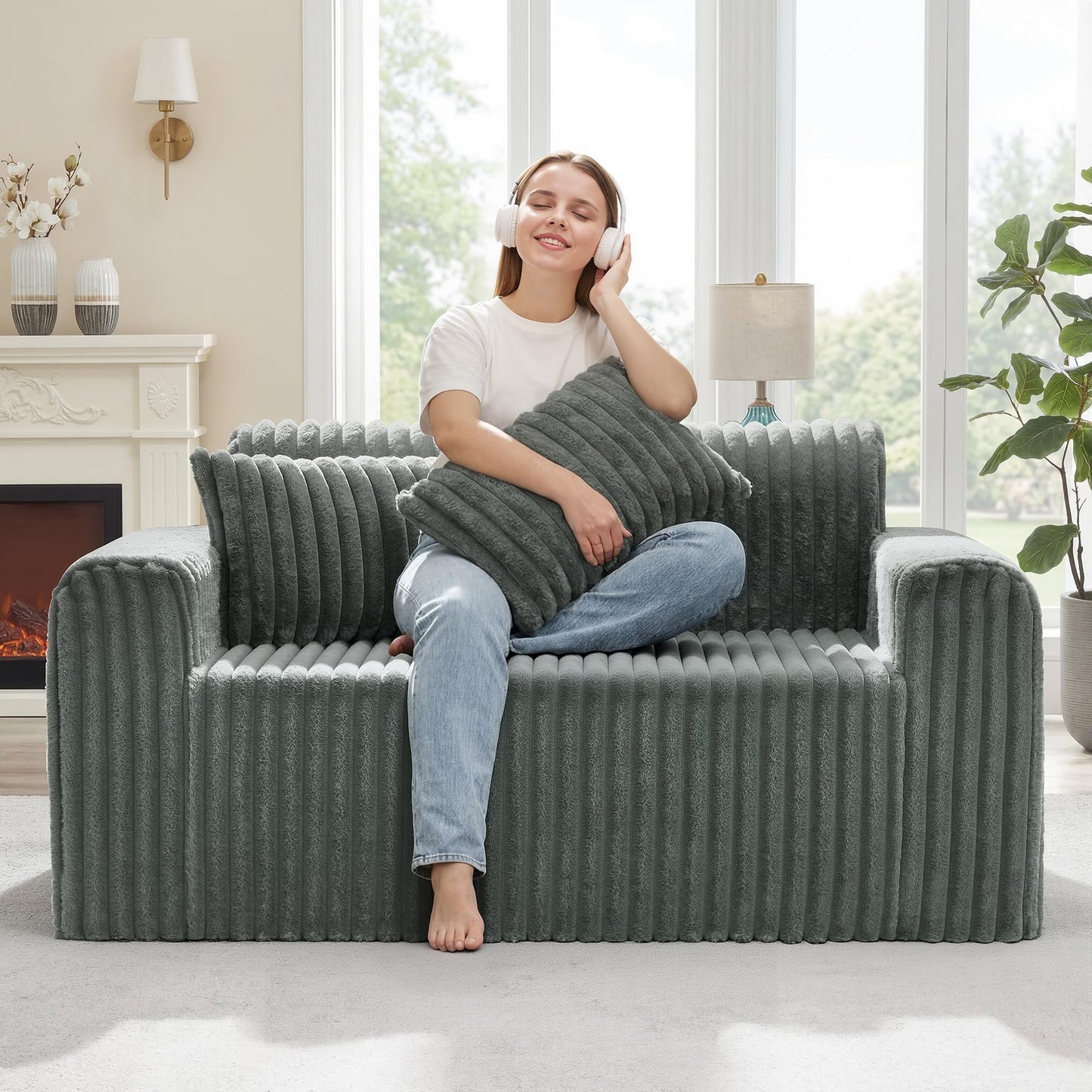 Hobestluk Single Foam Sofa with Pillows Comfy Furry Couch for Small Spaces