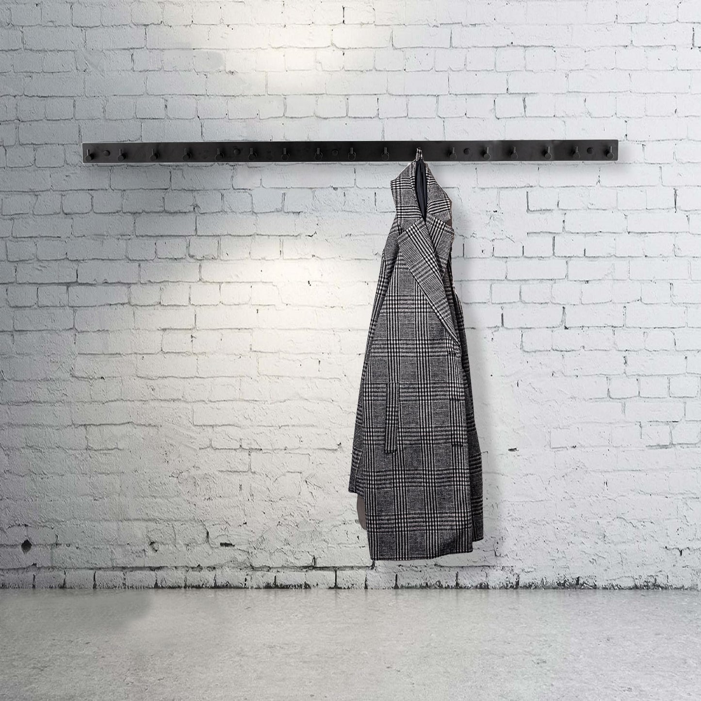 Brute Strength – Stainless Steel wall Coat Rack – Black – 17 Hooks · 116 cm