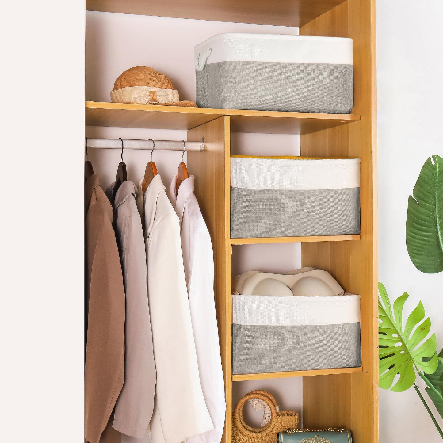 JUNLAI 4 Pcs Storage Baskets with Handles, Foldable Small Storage Boxes, Fabric Wardrobe Storage Basket for Office & Home, Book, Clothes