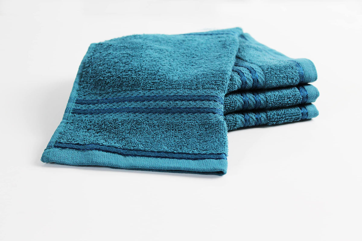 Bentley Priory Linens Supreme Face Flannels for Bathroom 500GSM Super Soft Combed Cotton Pack of 4 Absorbent and Quick Dry Face Cloth Flannel Towels