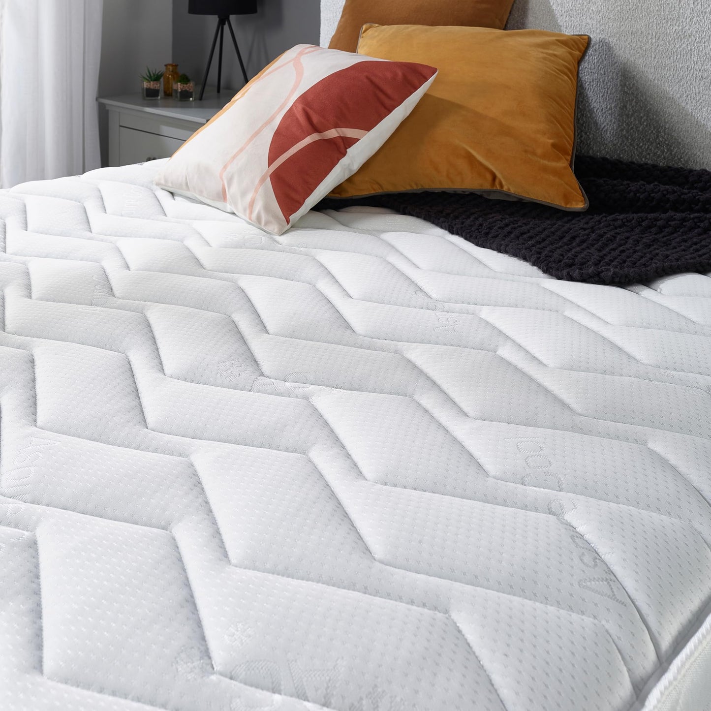 Aspire Beds Cirrus White 3 Sleep Comfort Layers & AC Aspire-Cool Touch Sleep Surface Hybrid Bonnell 500 Sprung & Memory Foam Premium Economy Mattress