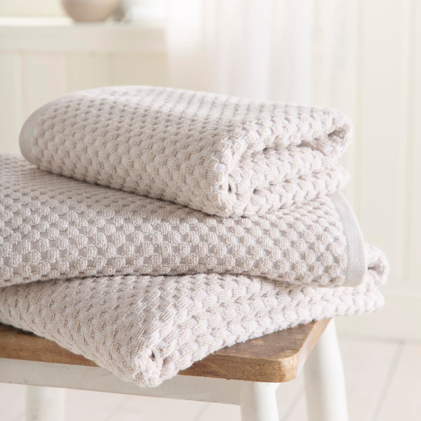 Dreams & Drapes Popcorn Check Hand Towel Natural – Soft Absorbent 100% Cotton Jacquard Check Bathroom Towel, Quick‑Dry