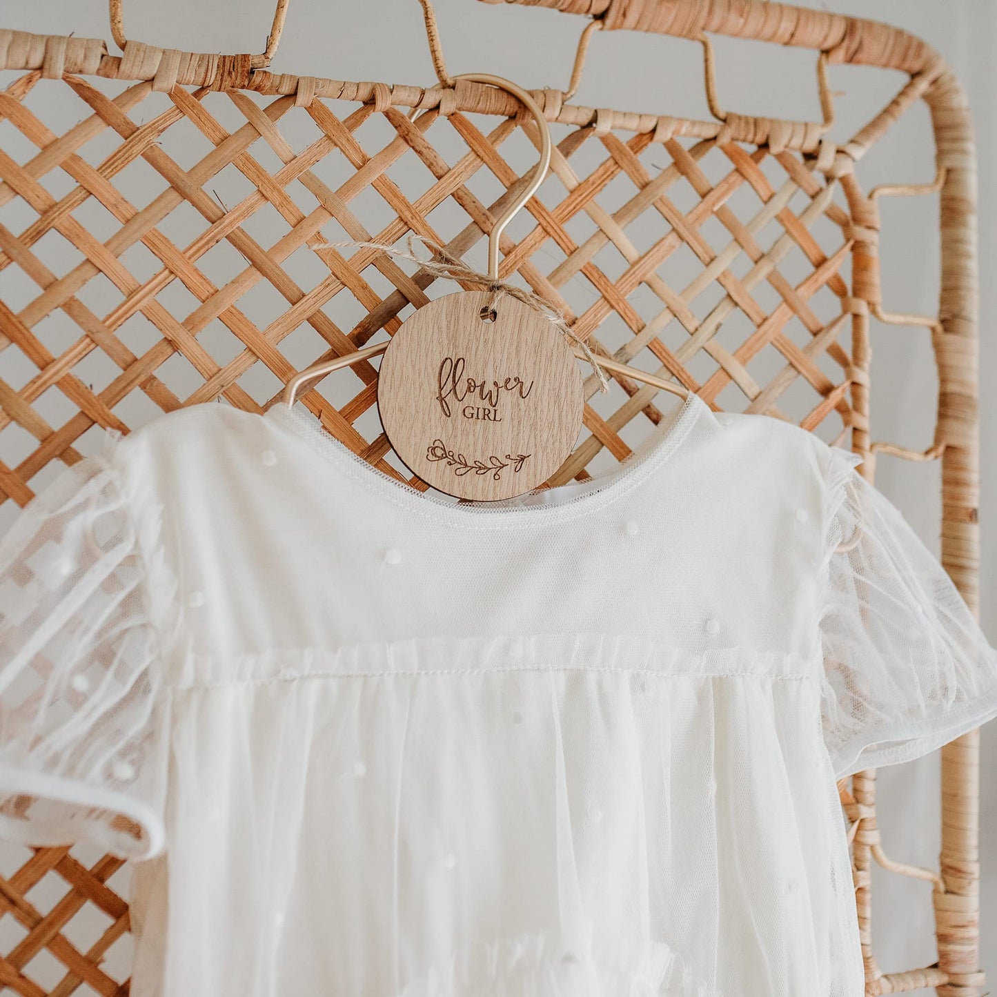 Wooden Wedding Dress Hanger Tag for Bride/Bridesmaid/Flower Girl/Maid of Honour/Mother of the Bride/Groom (Usher)
