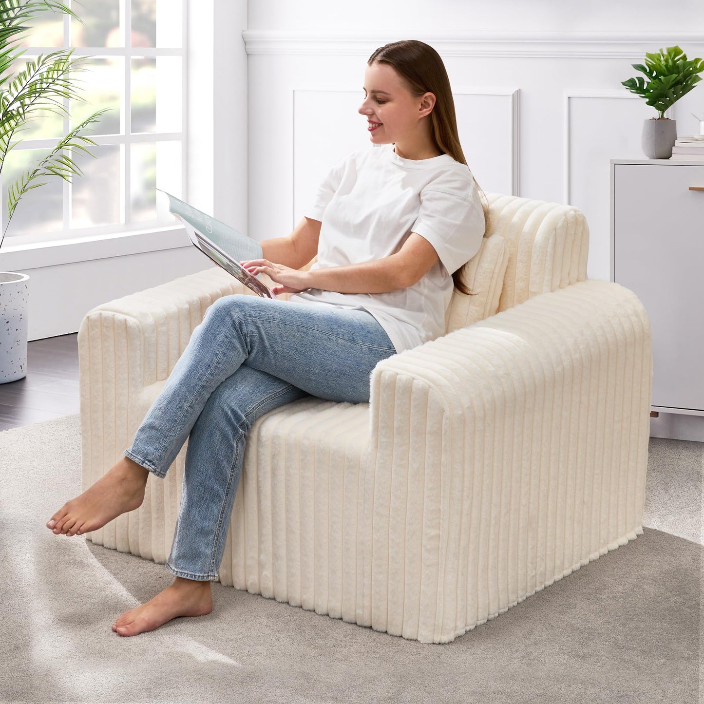Hobestluk Single Foam Sofa with Pillows Comfy Furry Couch for Small Spaces