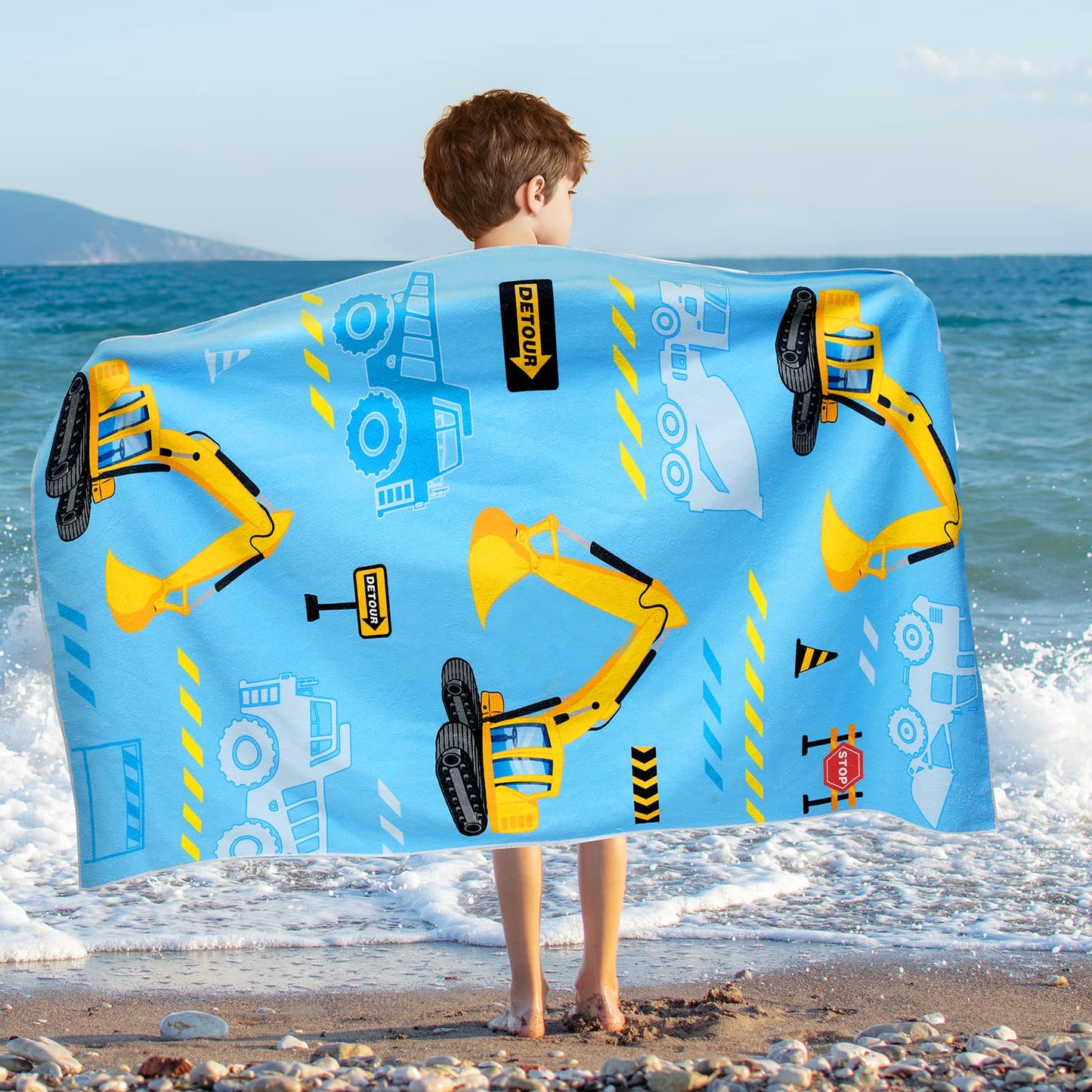 WERNNSAI Truck Microfibre Beach Towel for Kids, 76 x 150cm Bath Towel