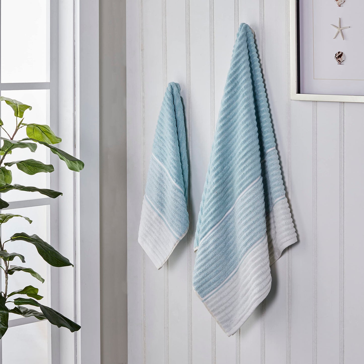 SKL Home by Saturday Knight Ltd. Planet Ombre Bath Towel, Aqua