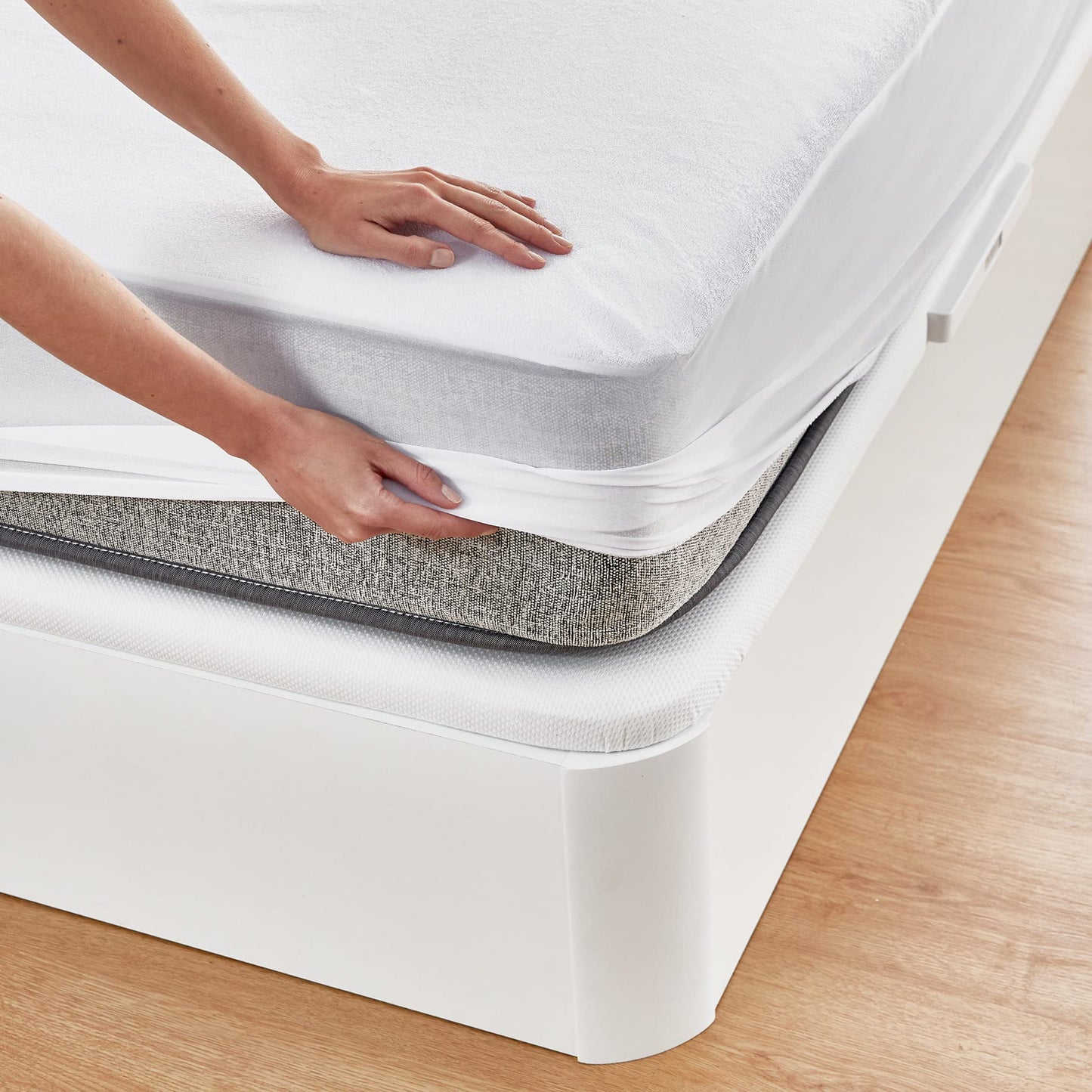 Pikolin Home - Pack of 2 Waterproof Terry and Breathable Absorbent Mattress Protector, Oeko-Tex Certified, for 90 cm Beds, up to 32 cm Height