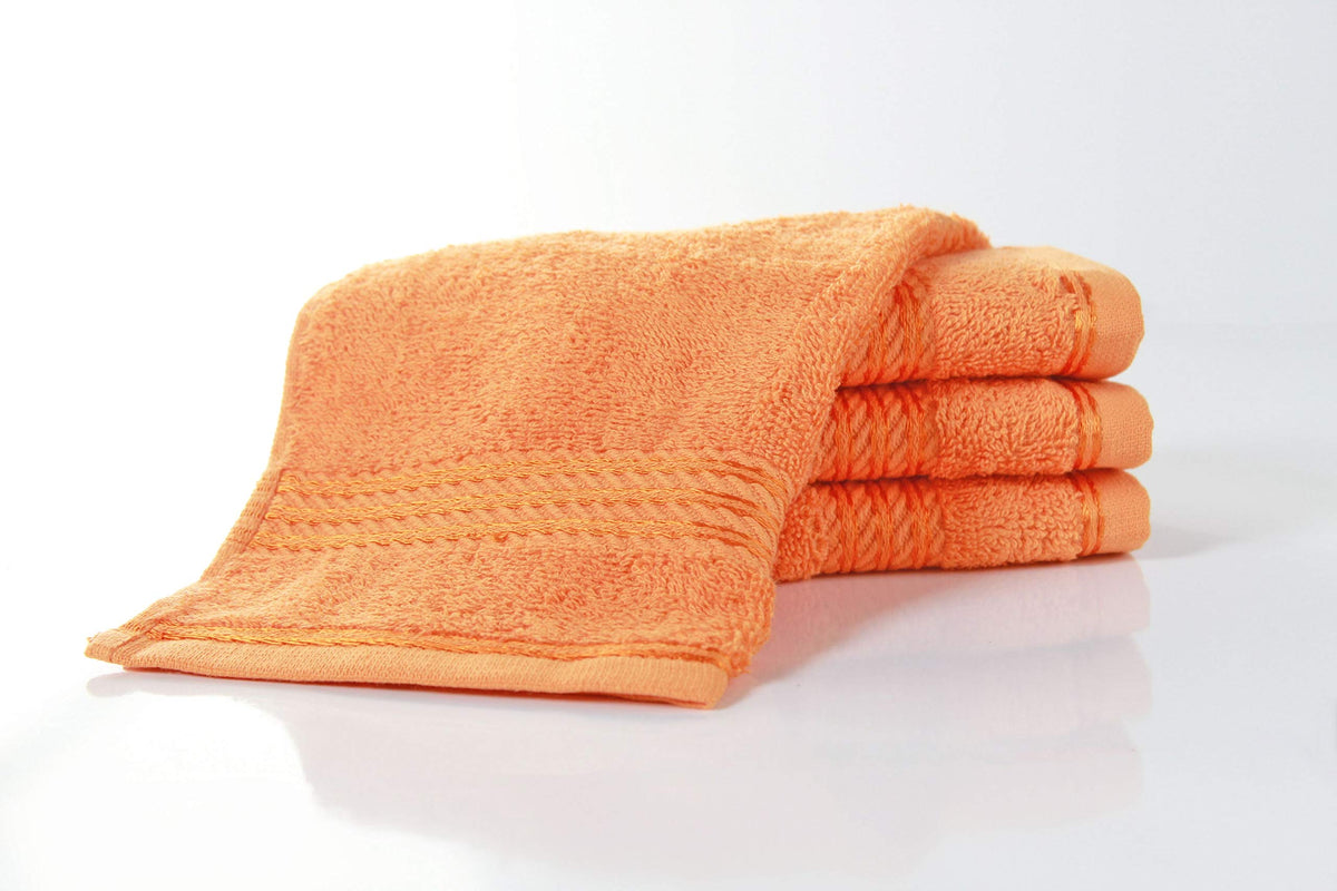 Bentley Priory Linens Supreme Face Flannels for Bathroom 500GSM Super Soft Cotton Pack of 4 Absorbent and Quick Dry Face Cloth Flannel Towels Set 30